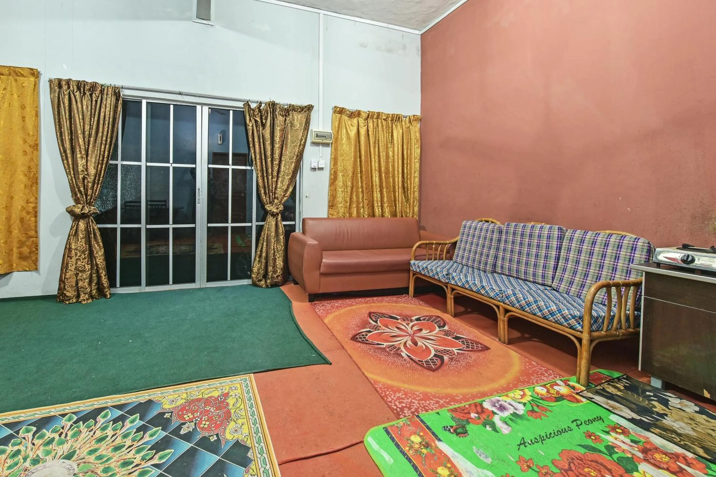 Bedroom in Capital O 90664 Rabi Hotel