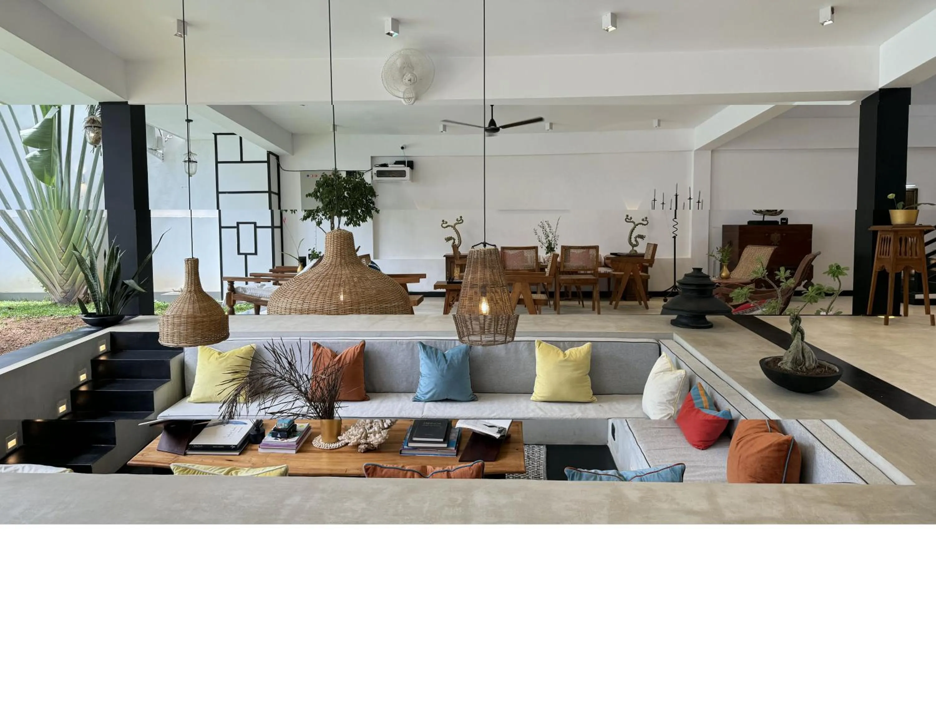 Restaurant/places to eat in D' Art VILLA RETREAT AND SPA