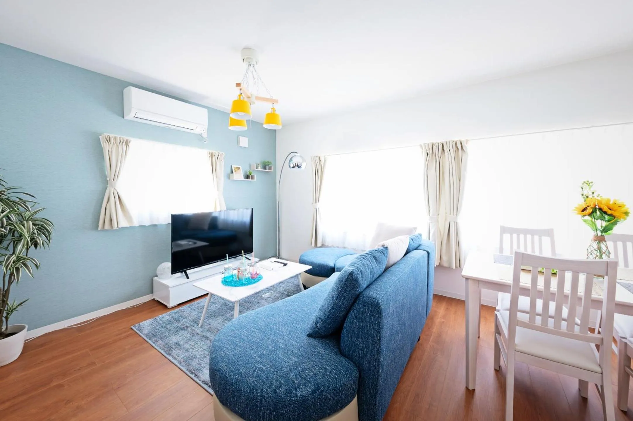 Living room in APHONGO HOTEL