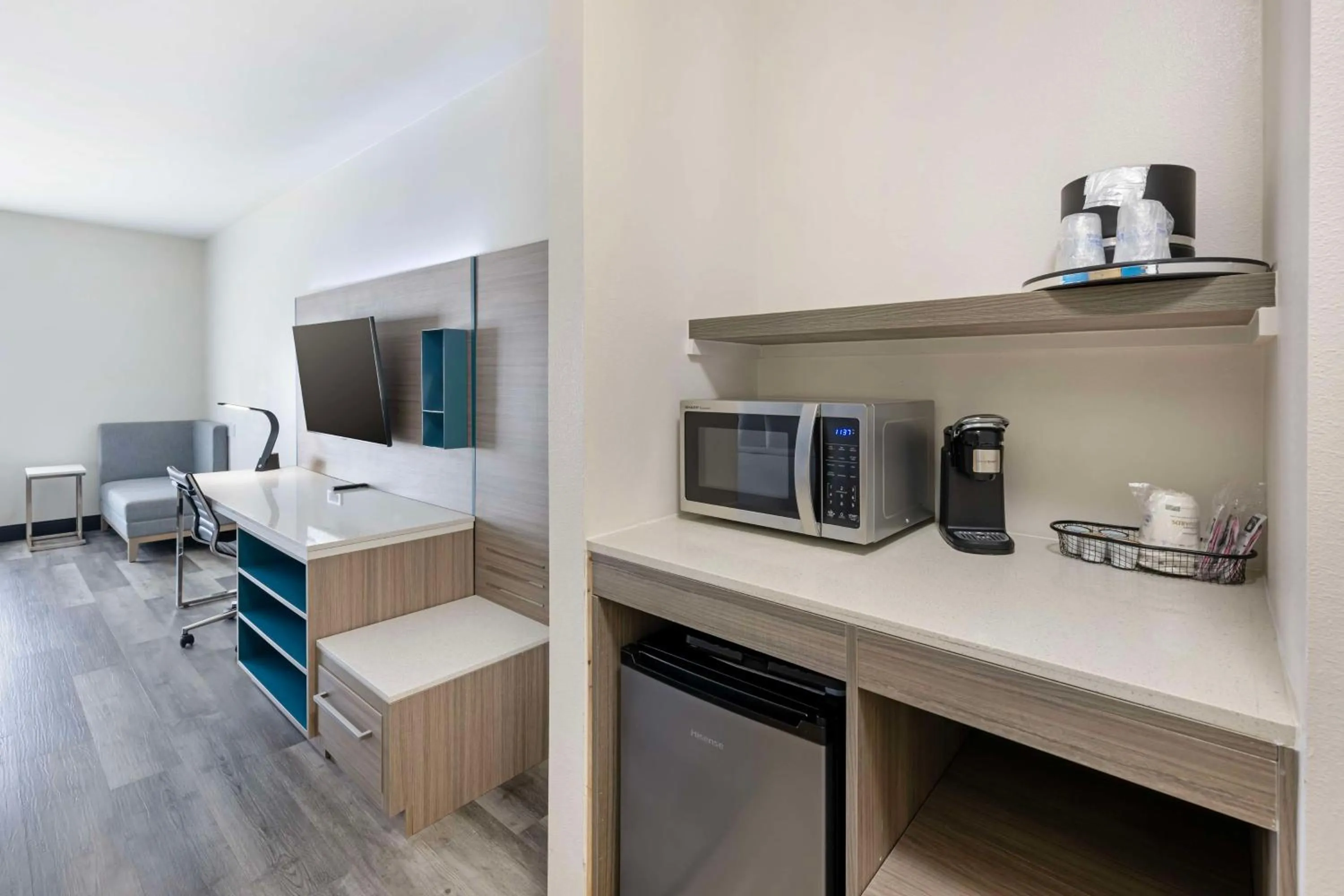 Bedroom, Bed in Best Western Plus Executive Residency Carlsbad Hotel