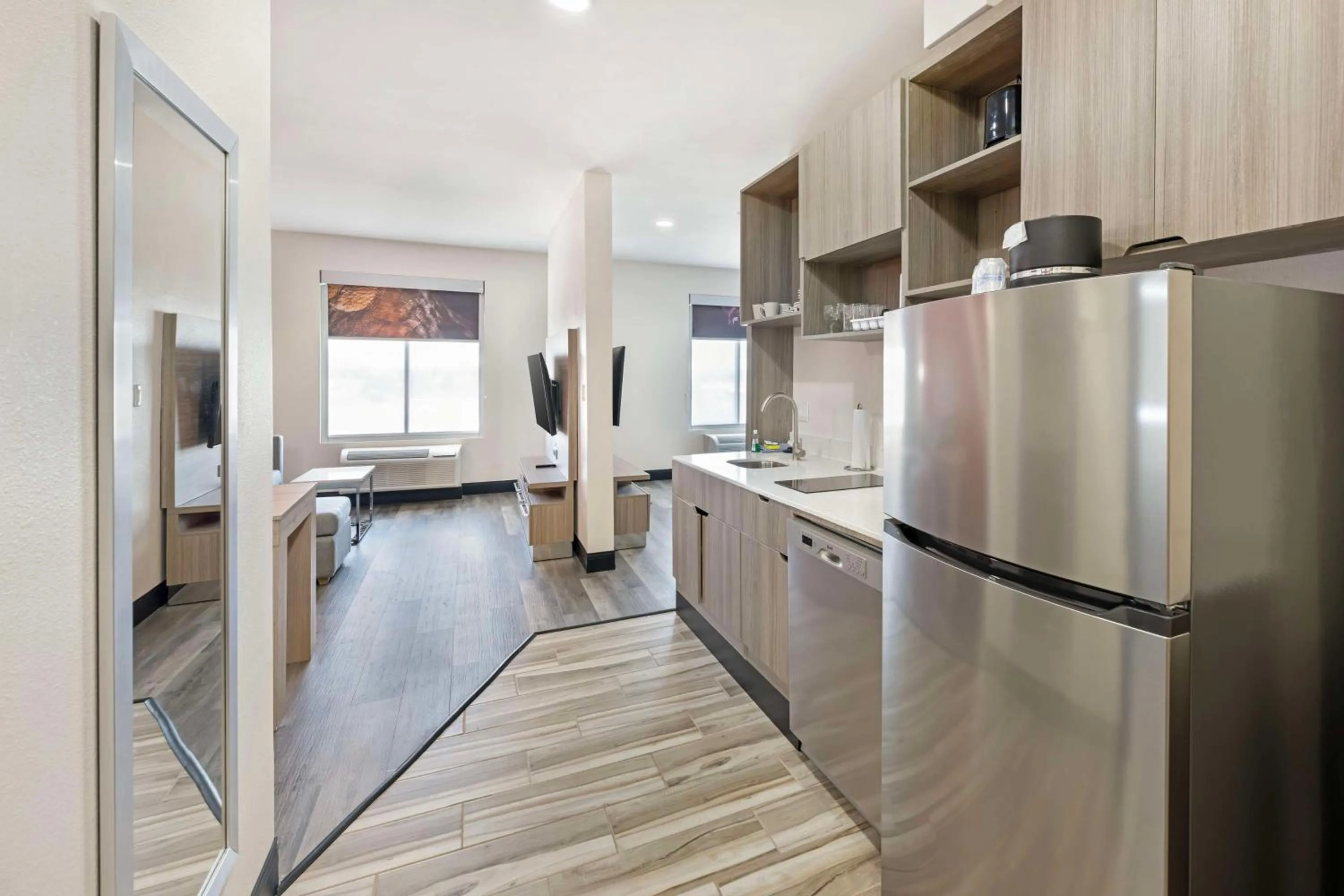 Bedroom in Best Western Plus Executive Residency Carlsbad Hotel