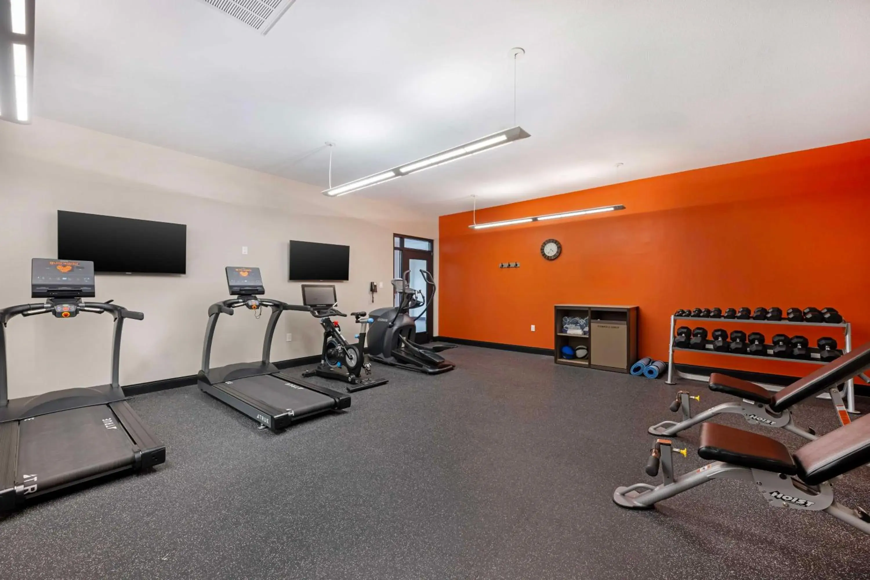 Fitness centre/facilities in Best Western Plus Executive Residency Carlsbad Hotel Fitness centre/facilities in Best Western Plus Executive Residency Carlsbad Hotel