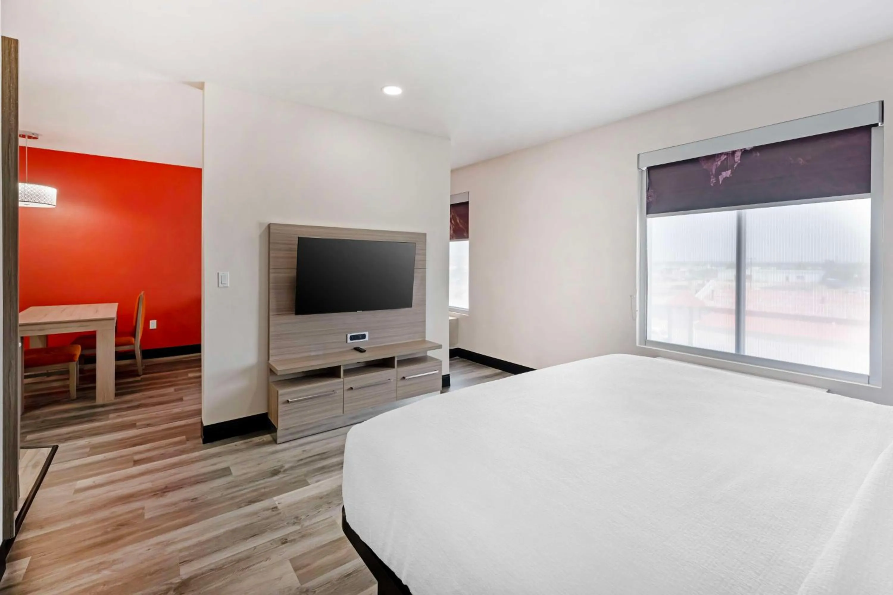 Bedroom, Bed in Best Western Plus Executive Residency Carlsbad Hotel