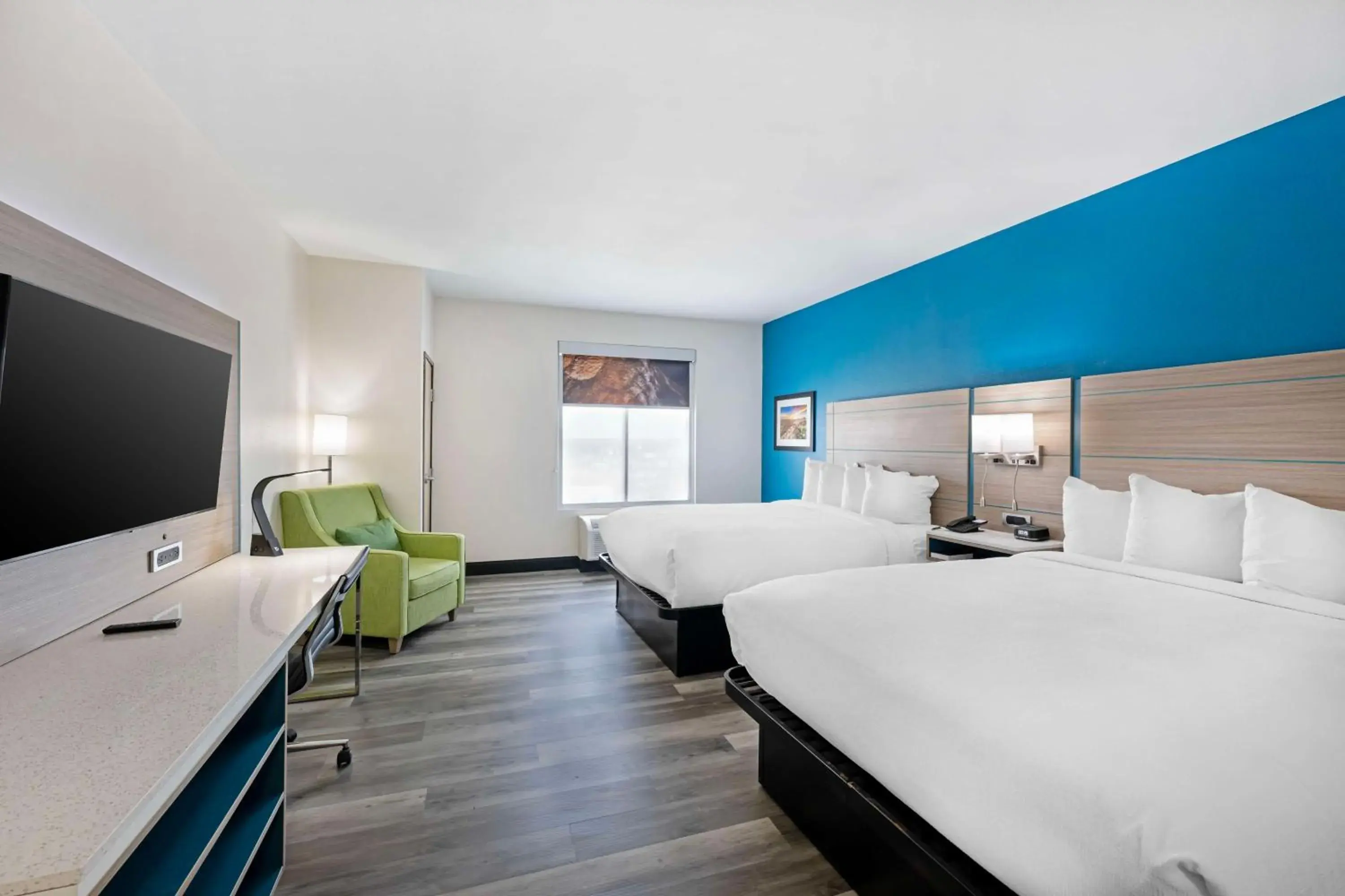 Bedroom, Bed in Best Western Plus Executive Residency Carlsbad Hotel Bedroom, Bed in Best Western Plus Executive Residency Carlsbad Hotel