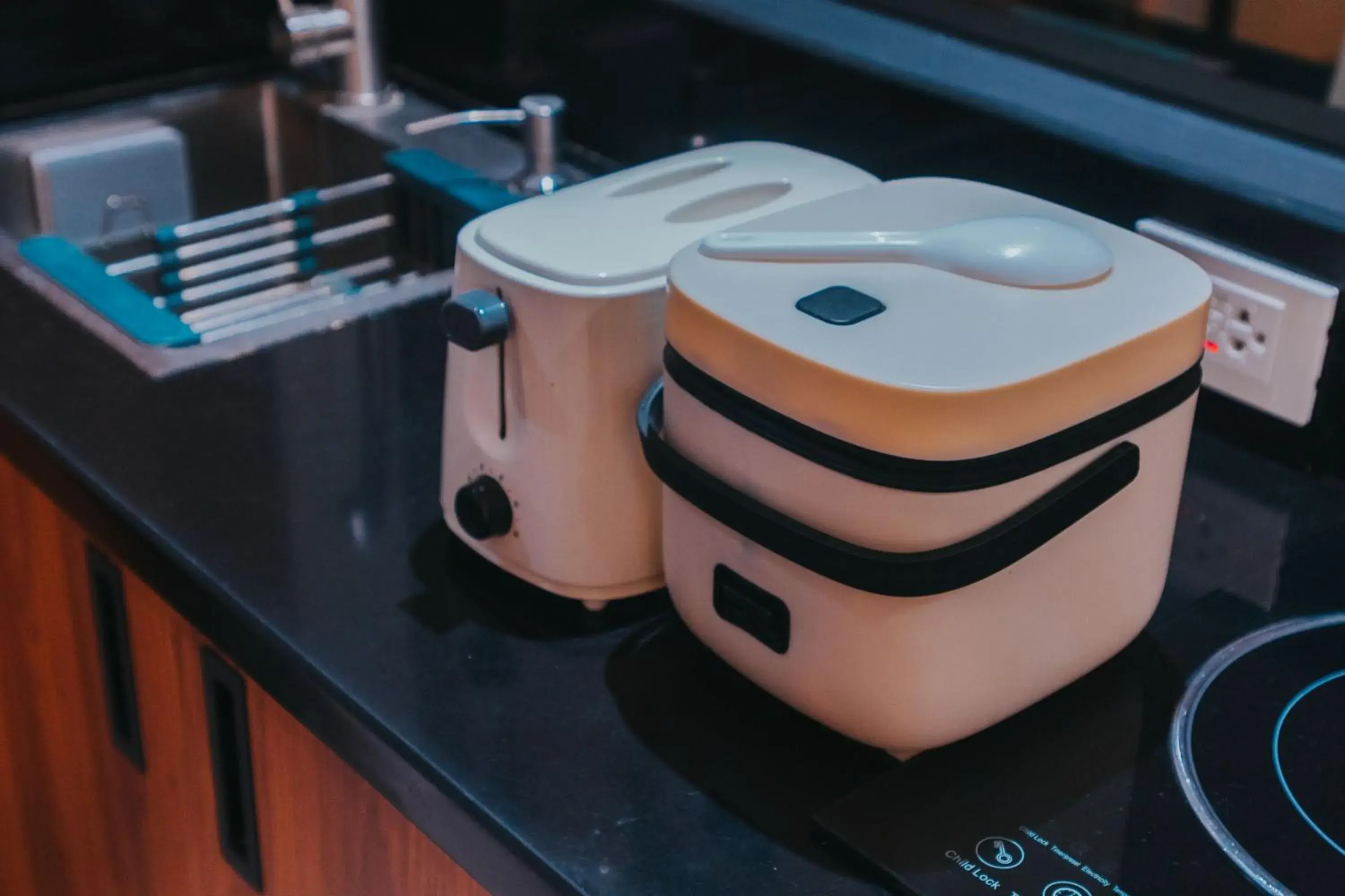 Kitchen or kitchenette in SureStay Studio by Best Western Clarkview Angeles City Kitchen or kitchenette in SureStay Studio by Best Western Clarkview Angeles City