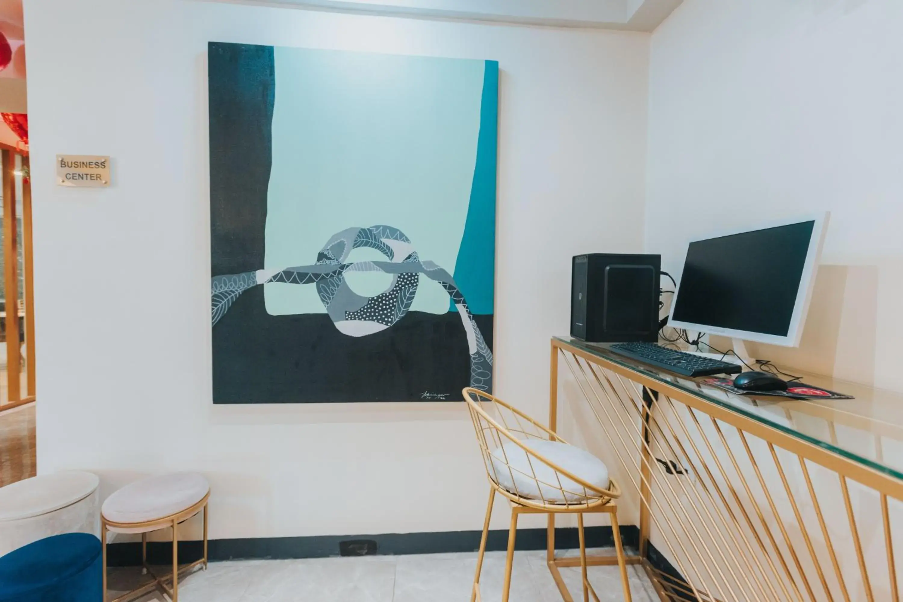 Lobby or reception in SureStay Studio by Best Western Clarkview Angeles City Lobby or reception in SureStay Studio by Best Western Clarkview Angeles City