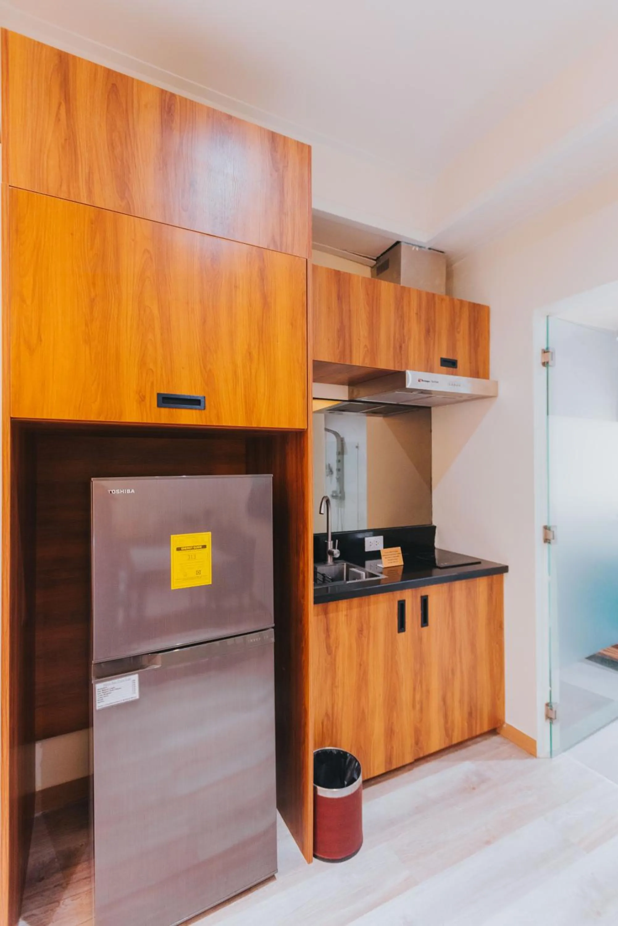 Kitchen or kitchenette in SureStay Studio by Best Western Clarkview Angeles City