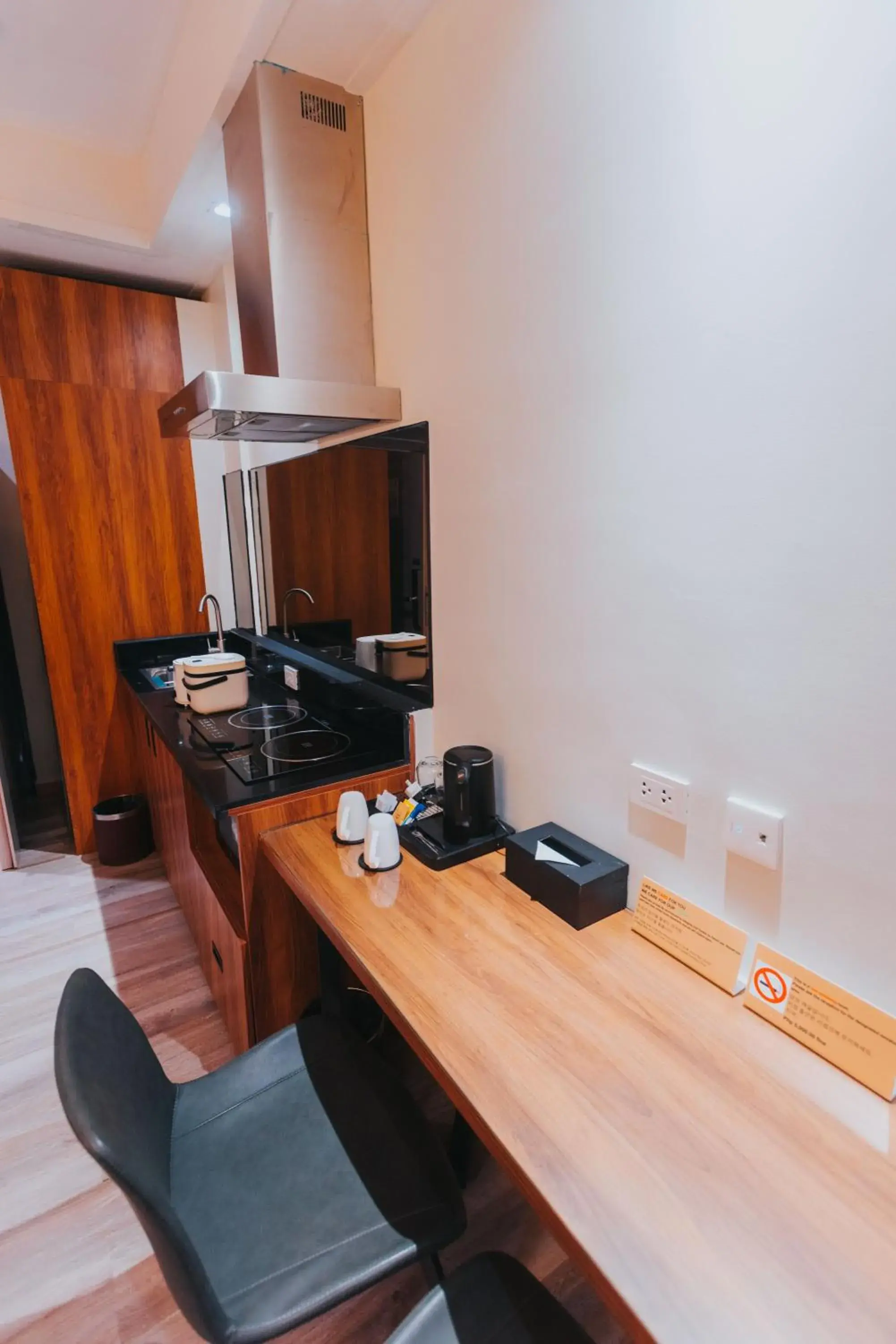 Kitchen or kitchenette in SureStay Studio by Best Western Clarkview Angeles City Kitchen or kitchenette in SureStay Studio by Best Western Clarkview Angeles City