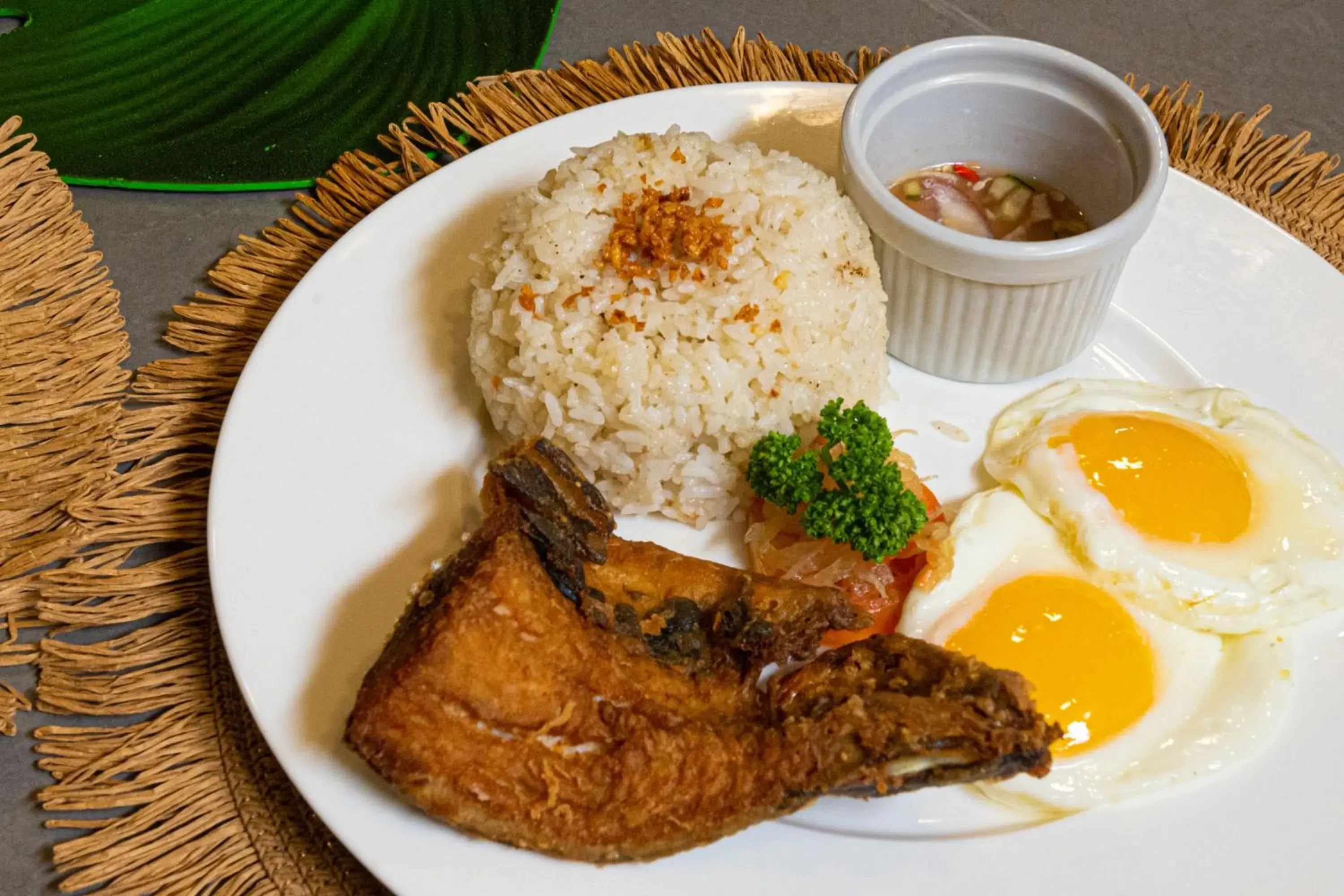 Restaurant/places to eat in SureStay Studio by Best Western Clarkview Angeles City Restaurant/places to eat in SureStay Studio by Best Western Clarkview Angeles City