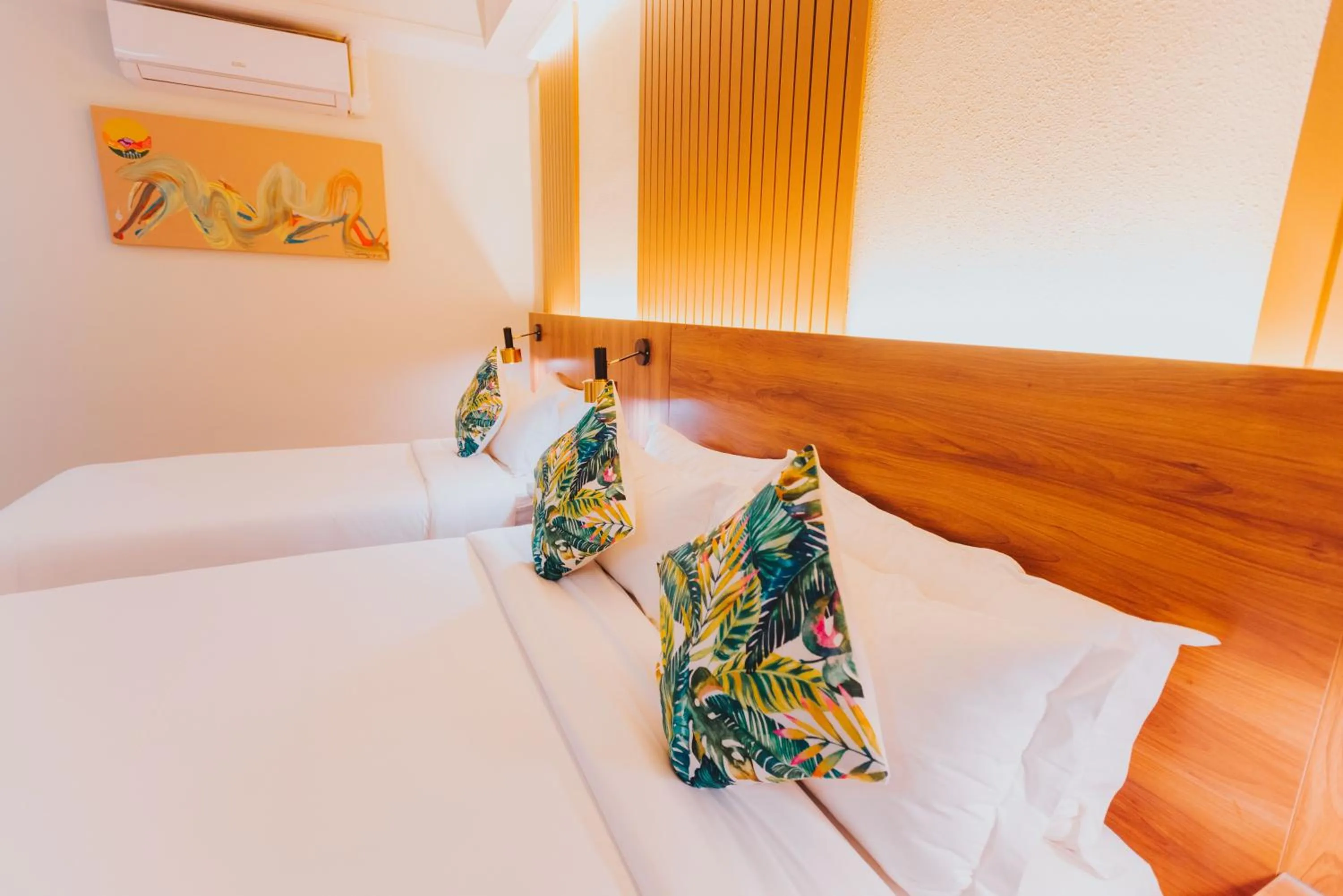 Bed in SureStay Studio by Best Western Clarkview Angeles City