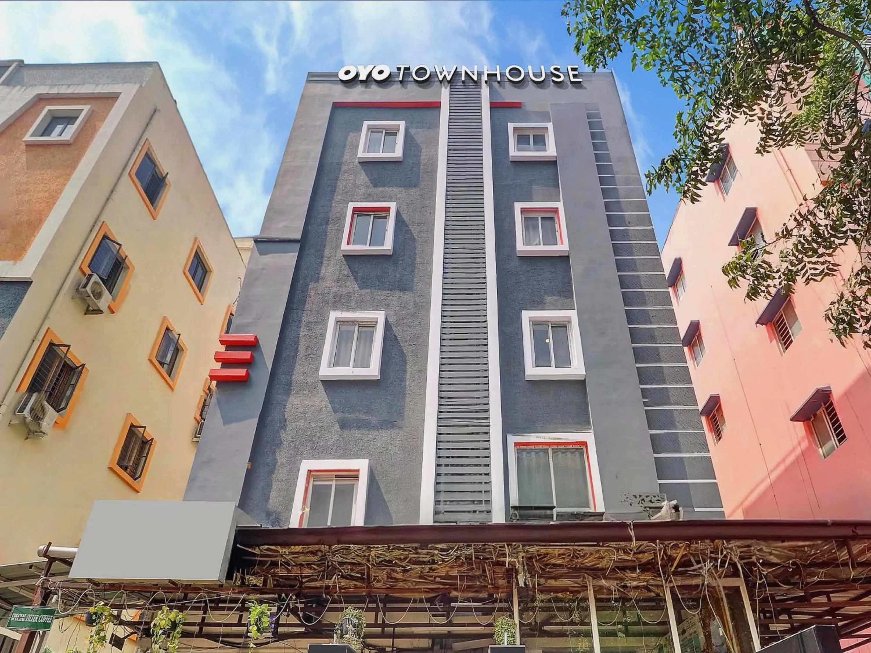 Facade/entrance in Super Townhouse RCC PARK VIEW INN