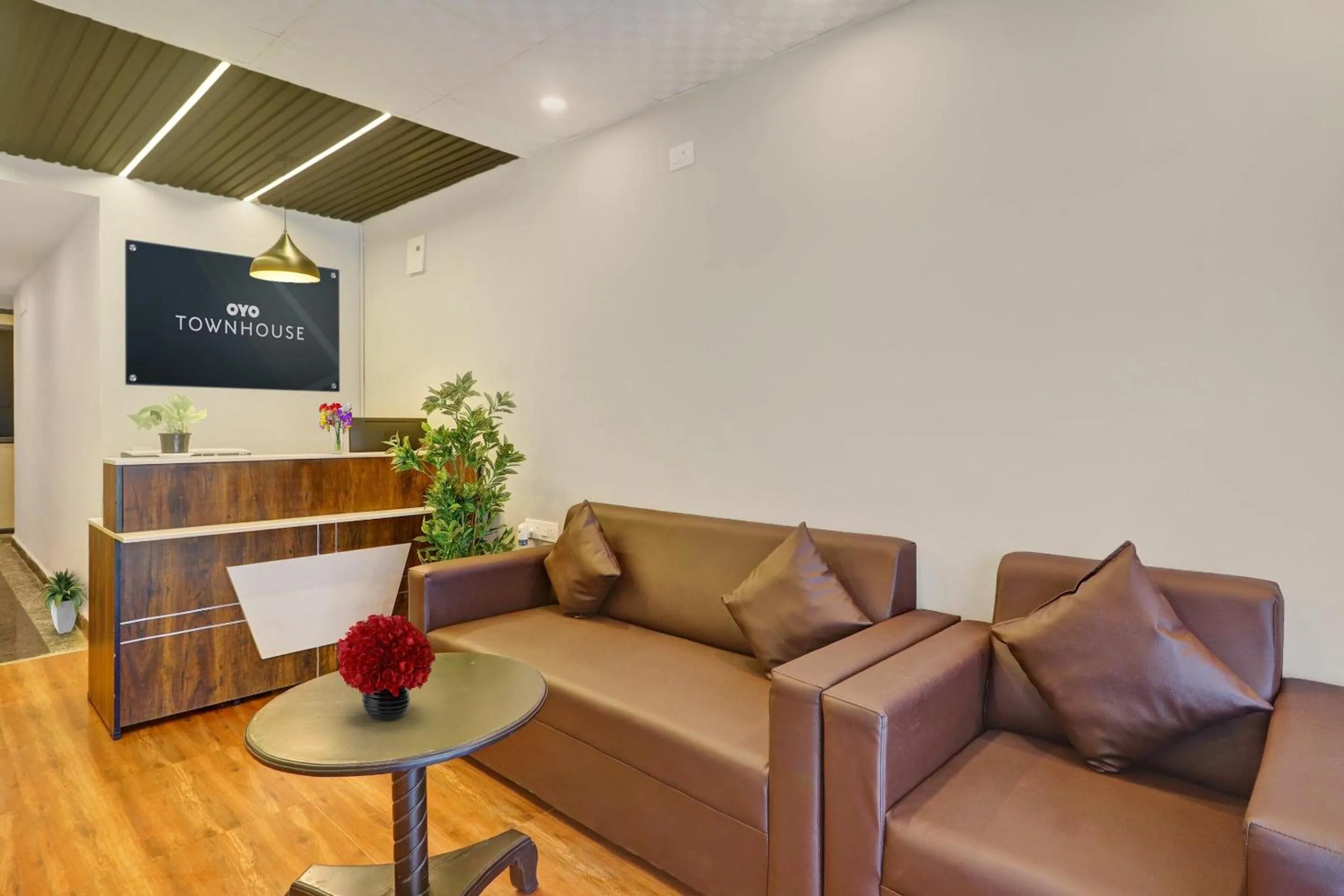 Lobby or reception in Super Townhouse RCC PARK VIEW INN