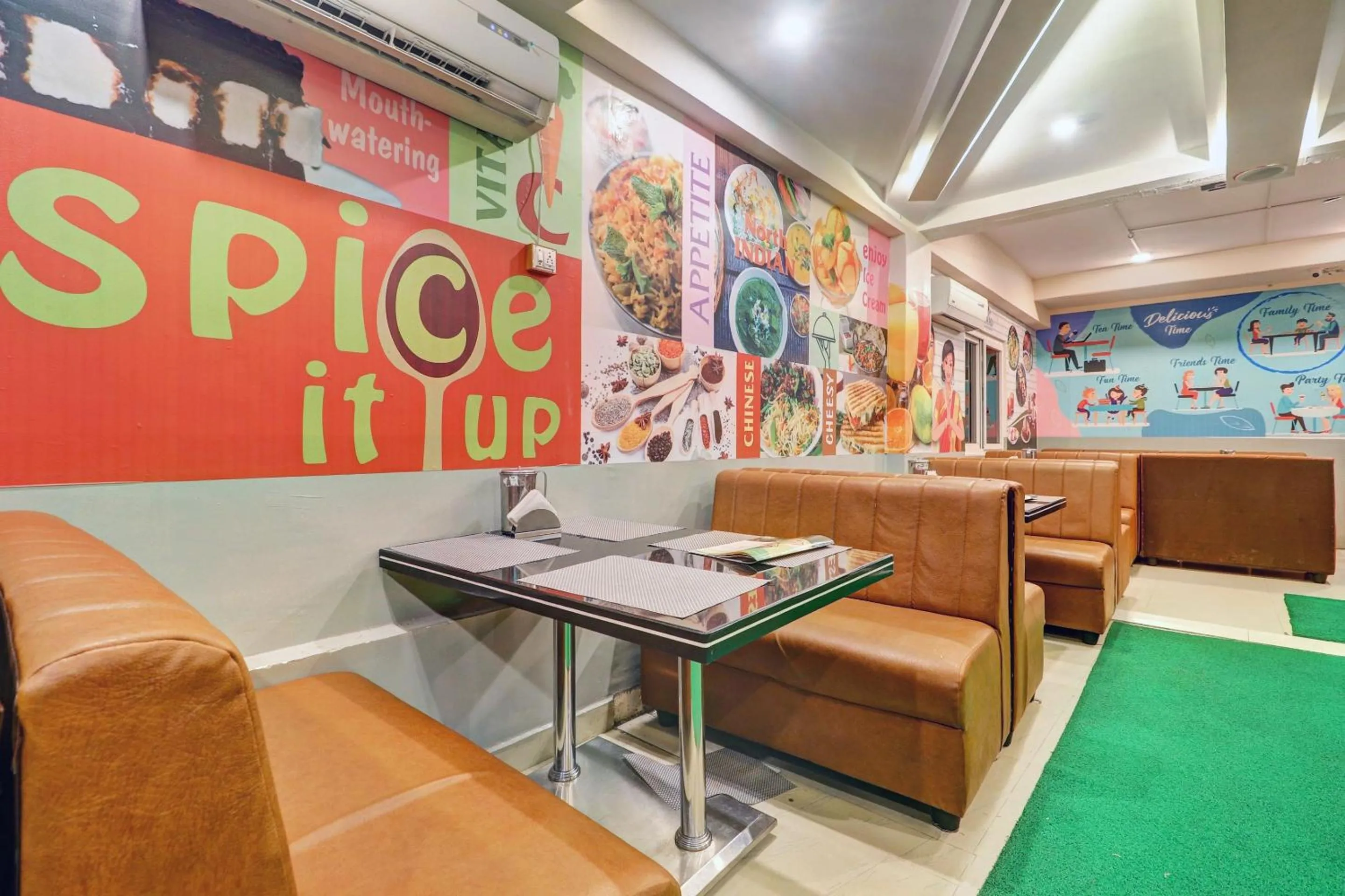 Restaurant/places to eat in Super Townhouse RCC PARK VIEW INN