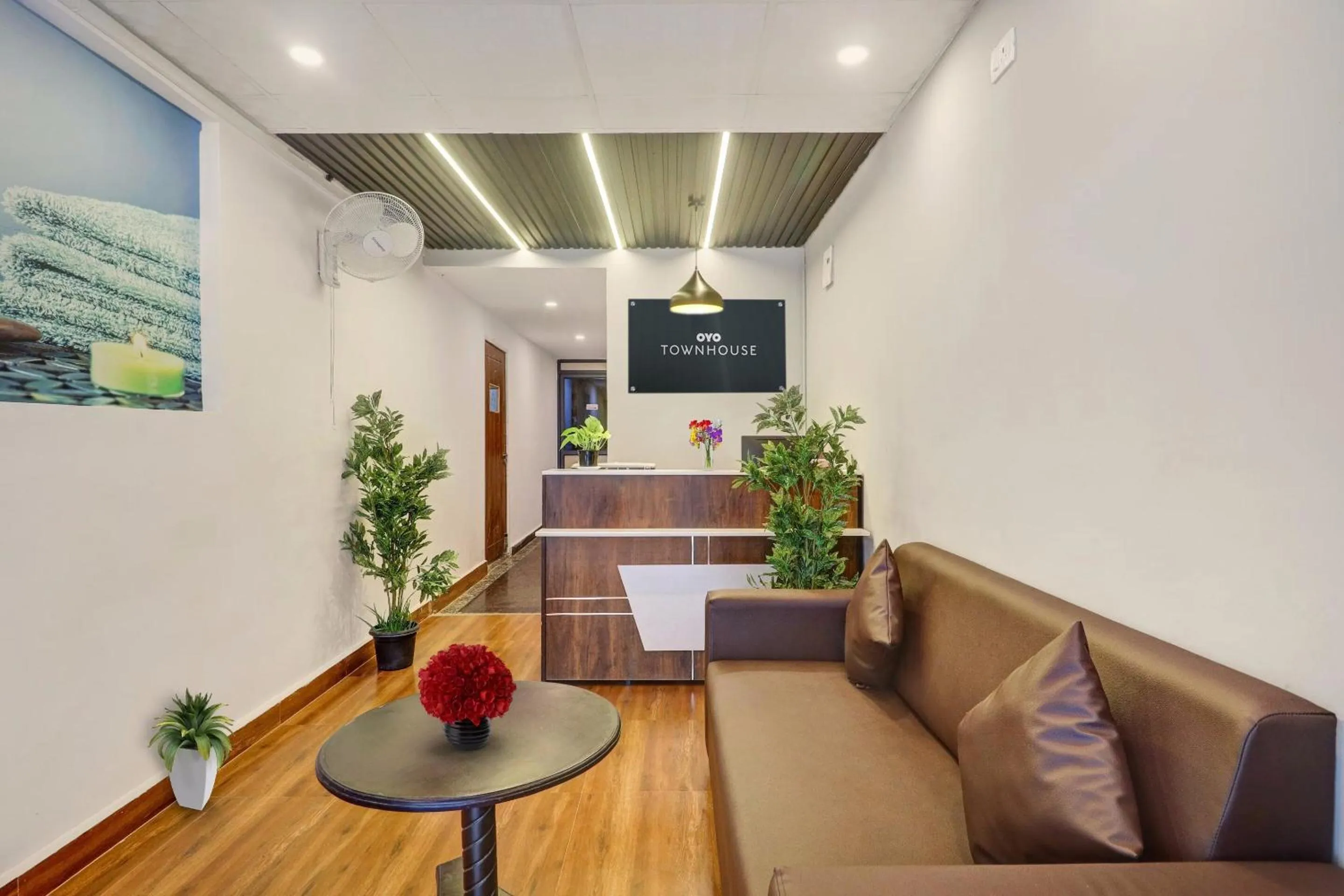 Lobby or reception in Super Townhouse RCC PARK VIEW INN