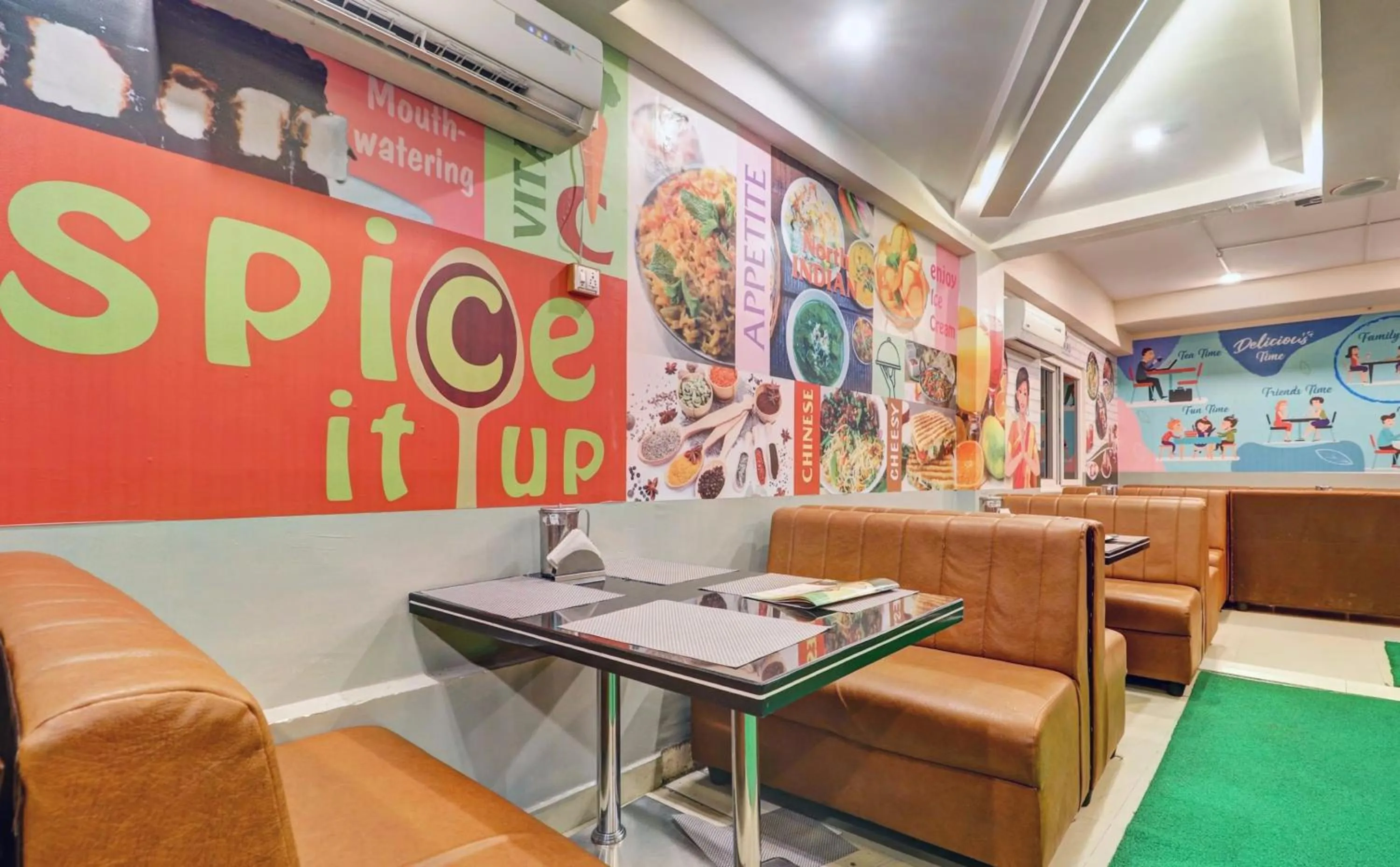 Restaurant/places to eat in Super Townhouse RCC PARK VIEW INN