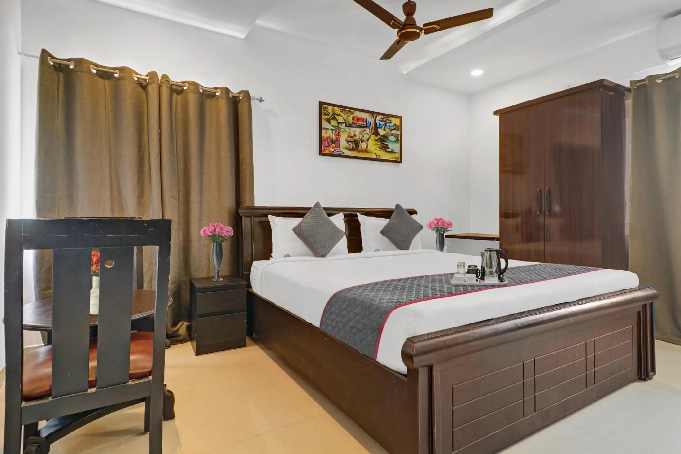 Bedroom, Bed in Super Townhouse RCC PARK VIEW INN