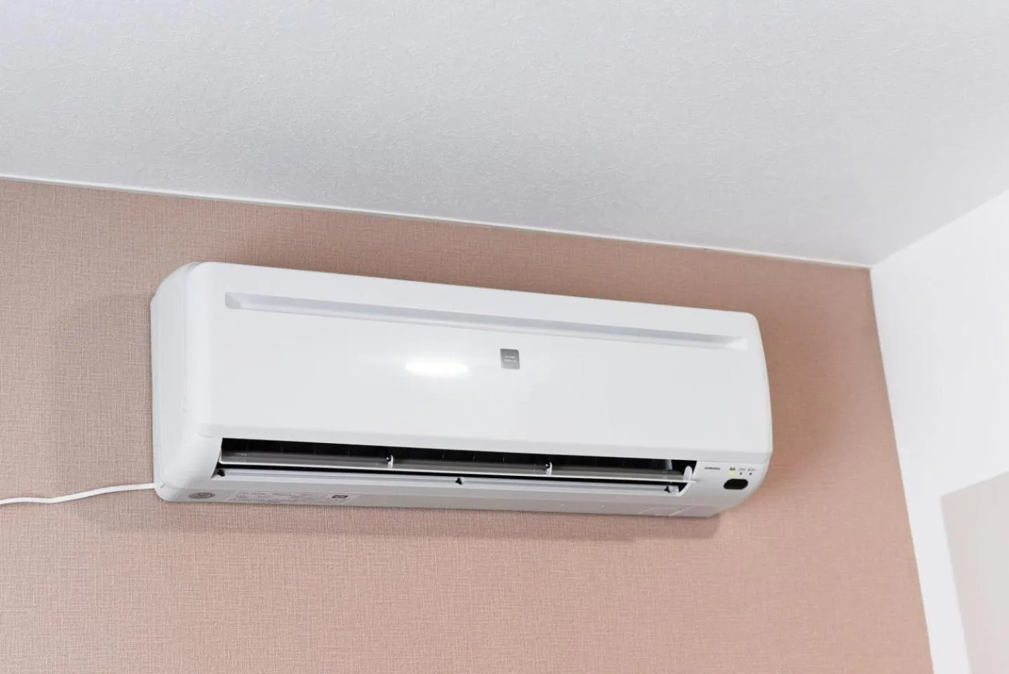 air conditioner in HEIGHTS N7