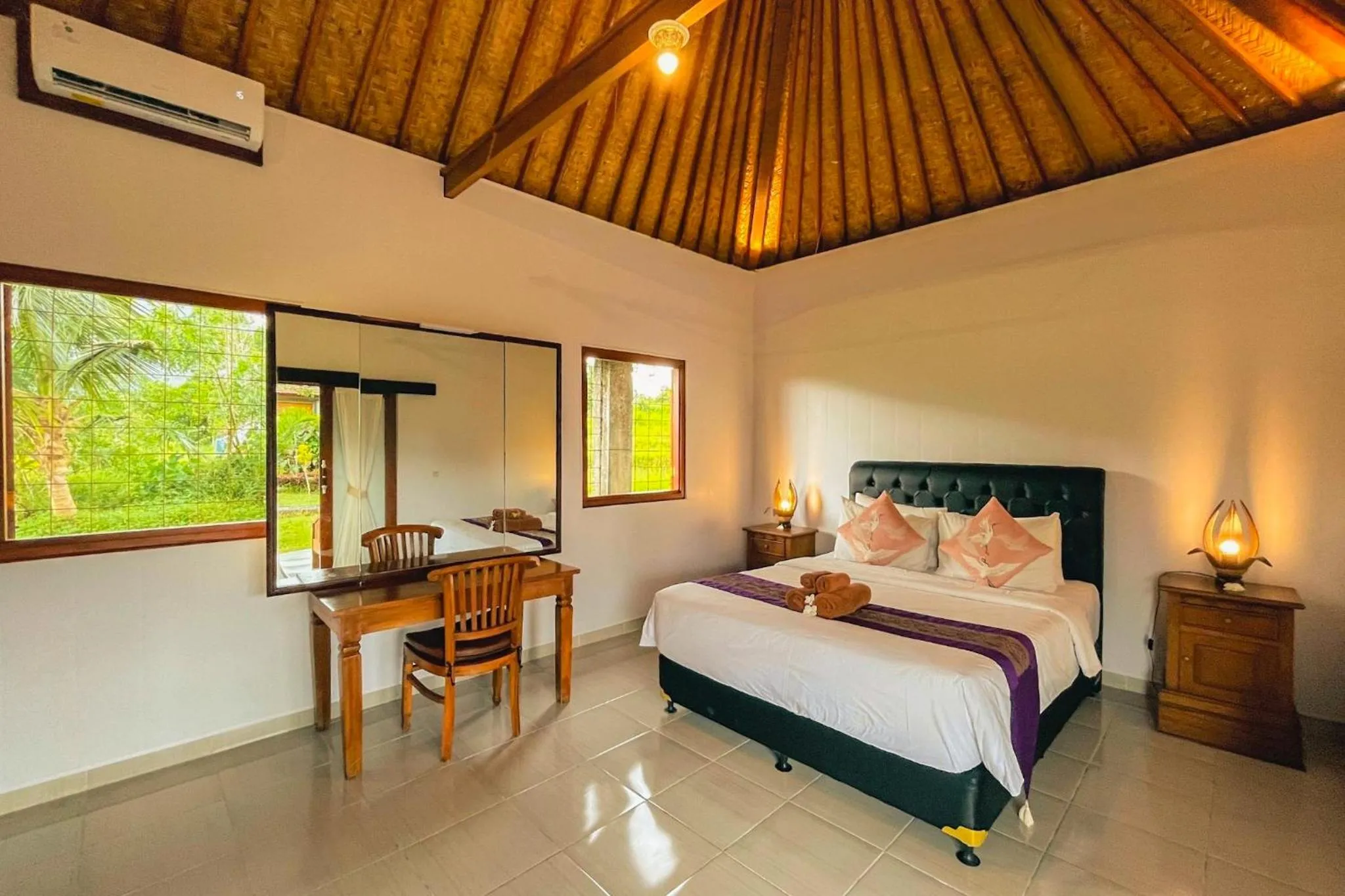 Superior Villa in Villa Pastiny Santy Sidemen
