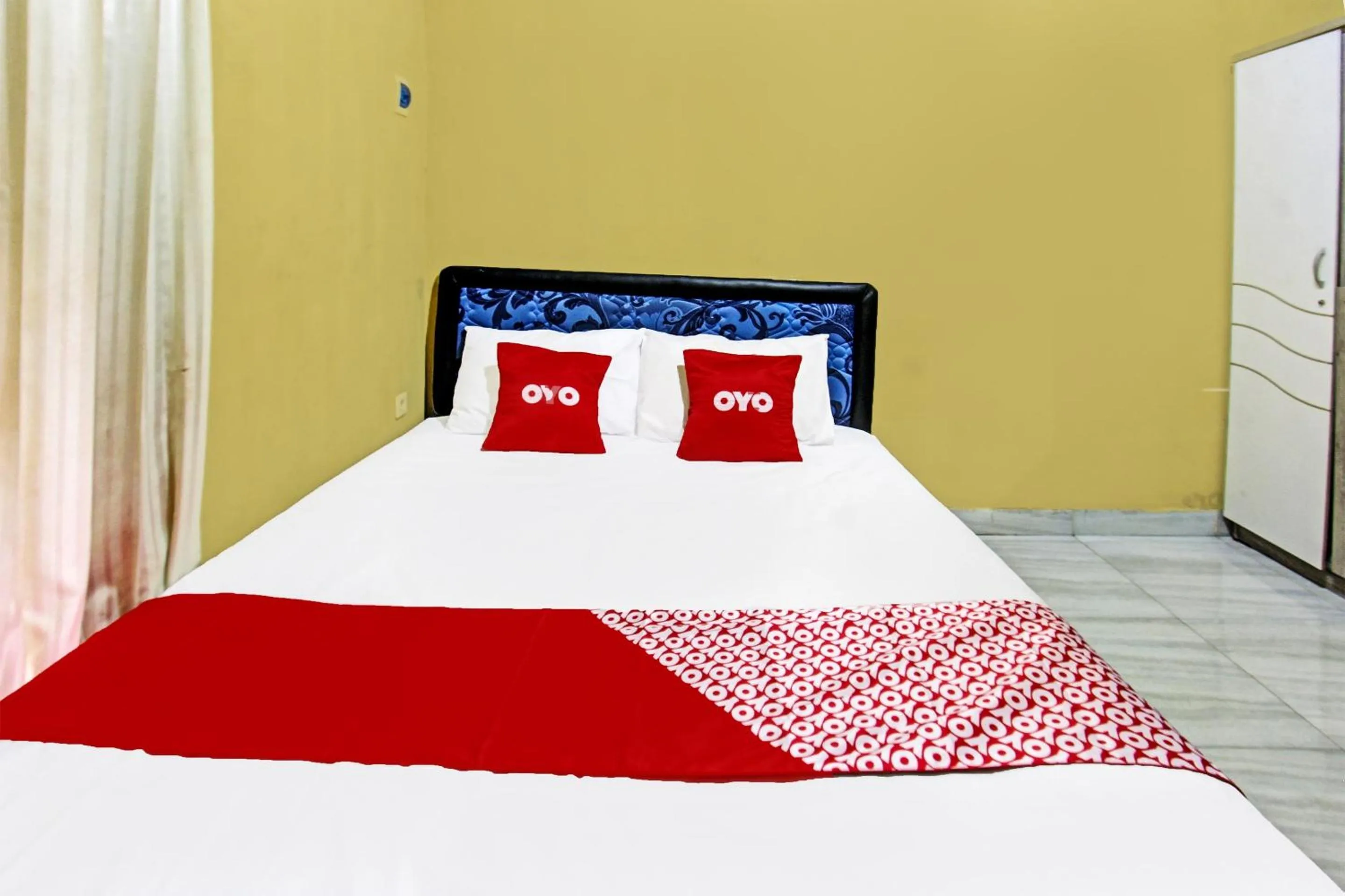 Bedroom in OYO 91845 V_ar House Near Pantai Tanjung Bias