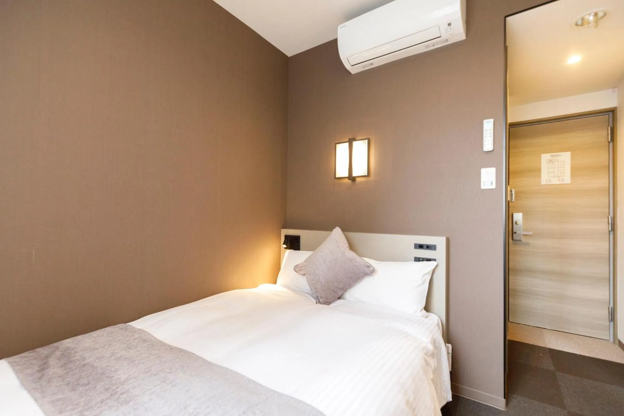 Photo of the whole room, Bed in HOTEL Third Place Hakata