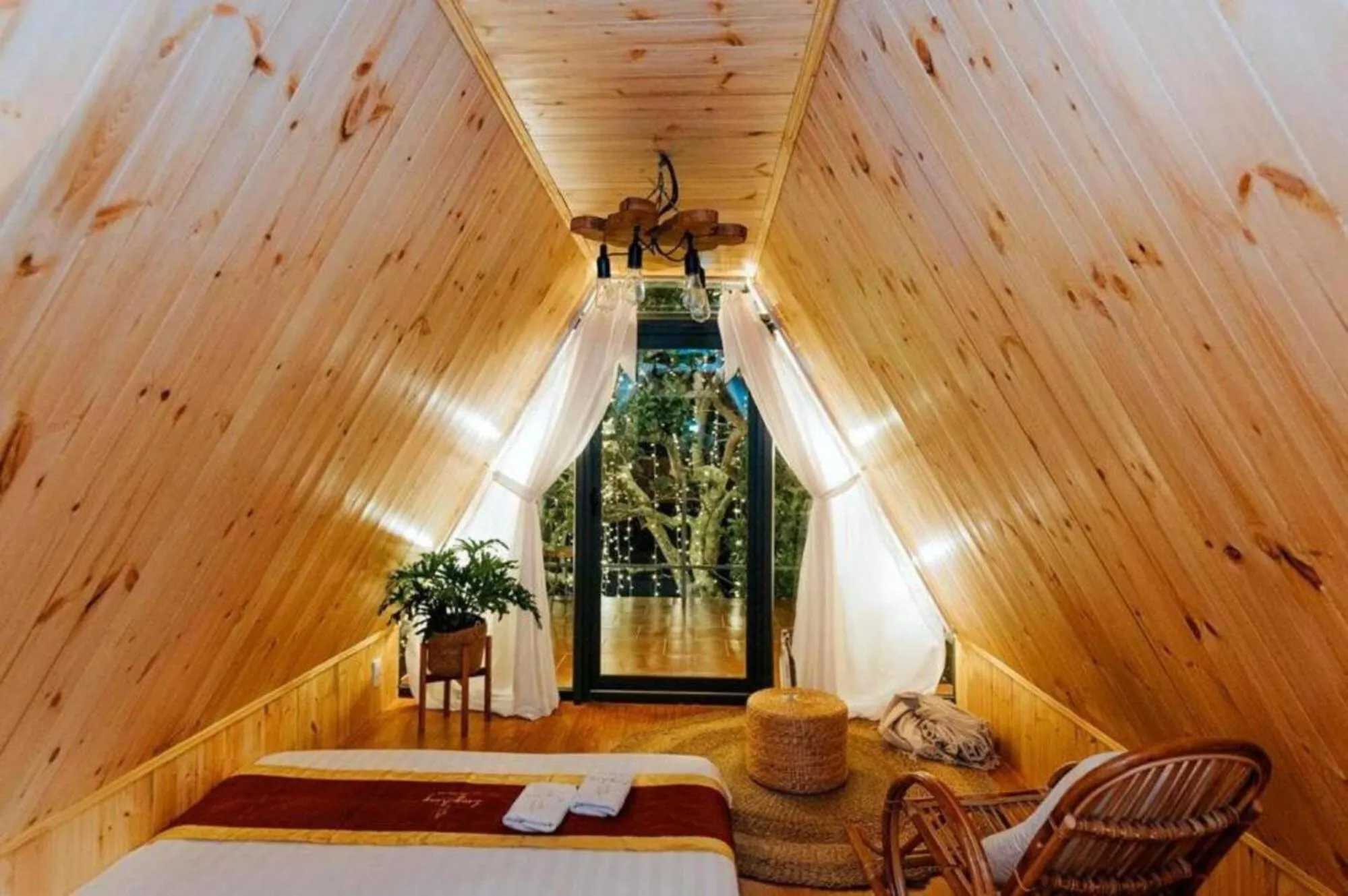 Bed in Lengkeng Da Lat Homestay