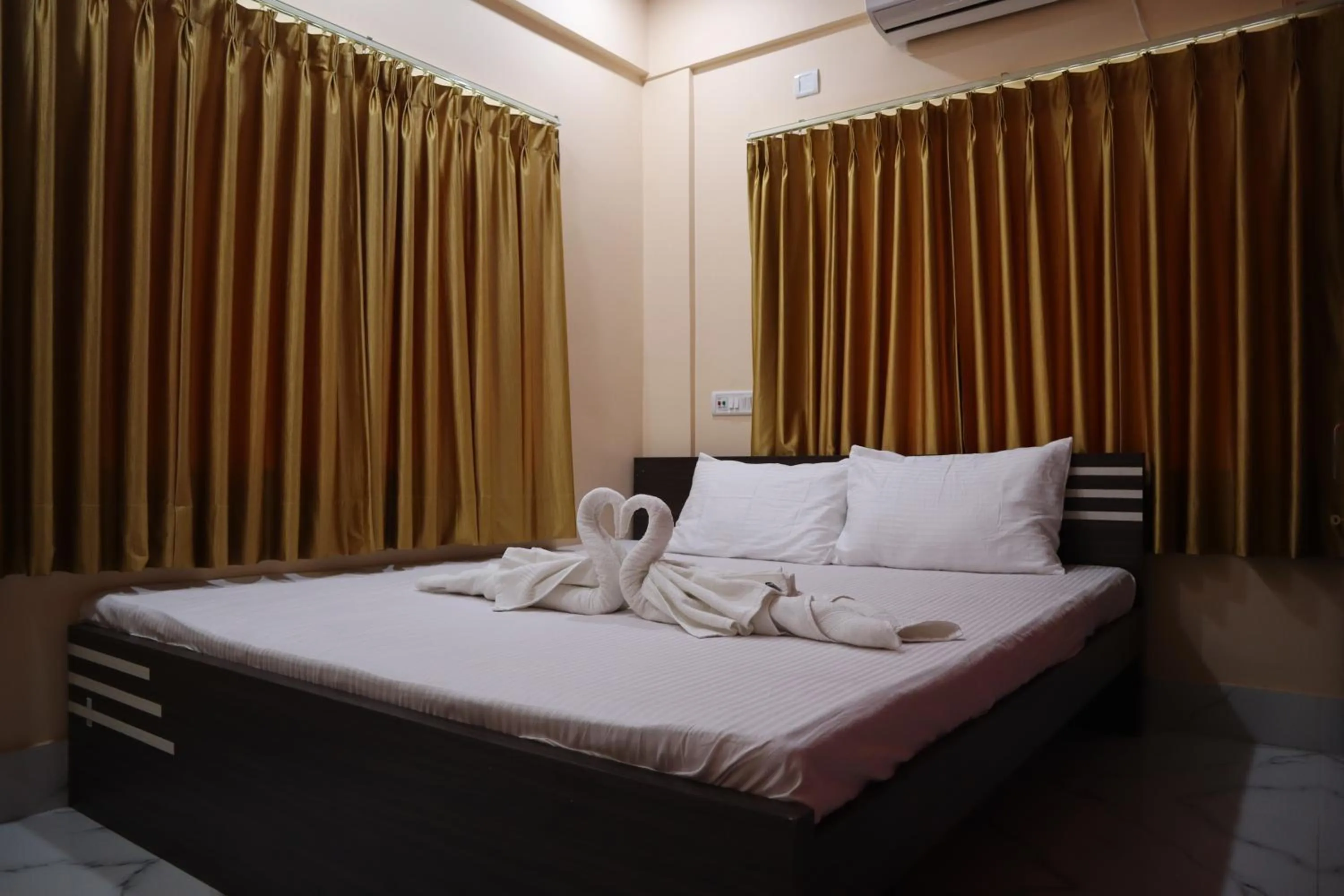 Photo of the whole room in Hotel Saan Berhampore