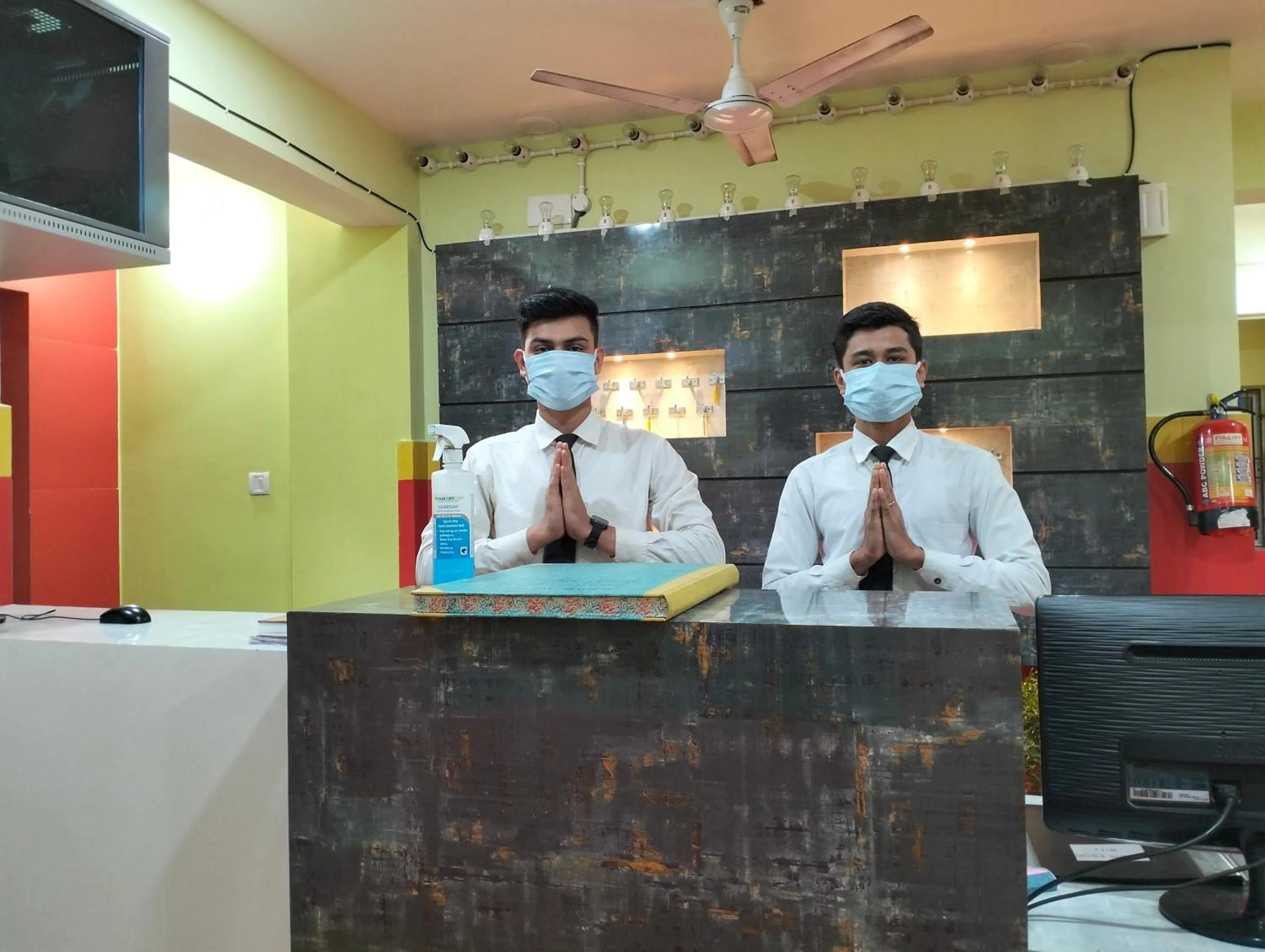 Lobby or reception in Hotel Saan Berhampore