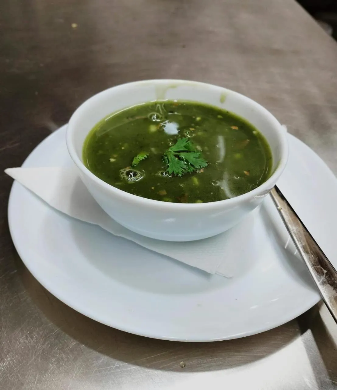 Food and drinks in Hotel Saan Berhampore