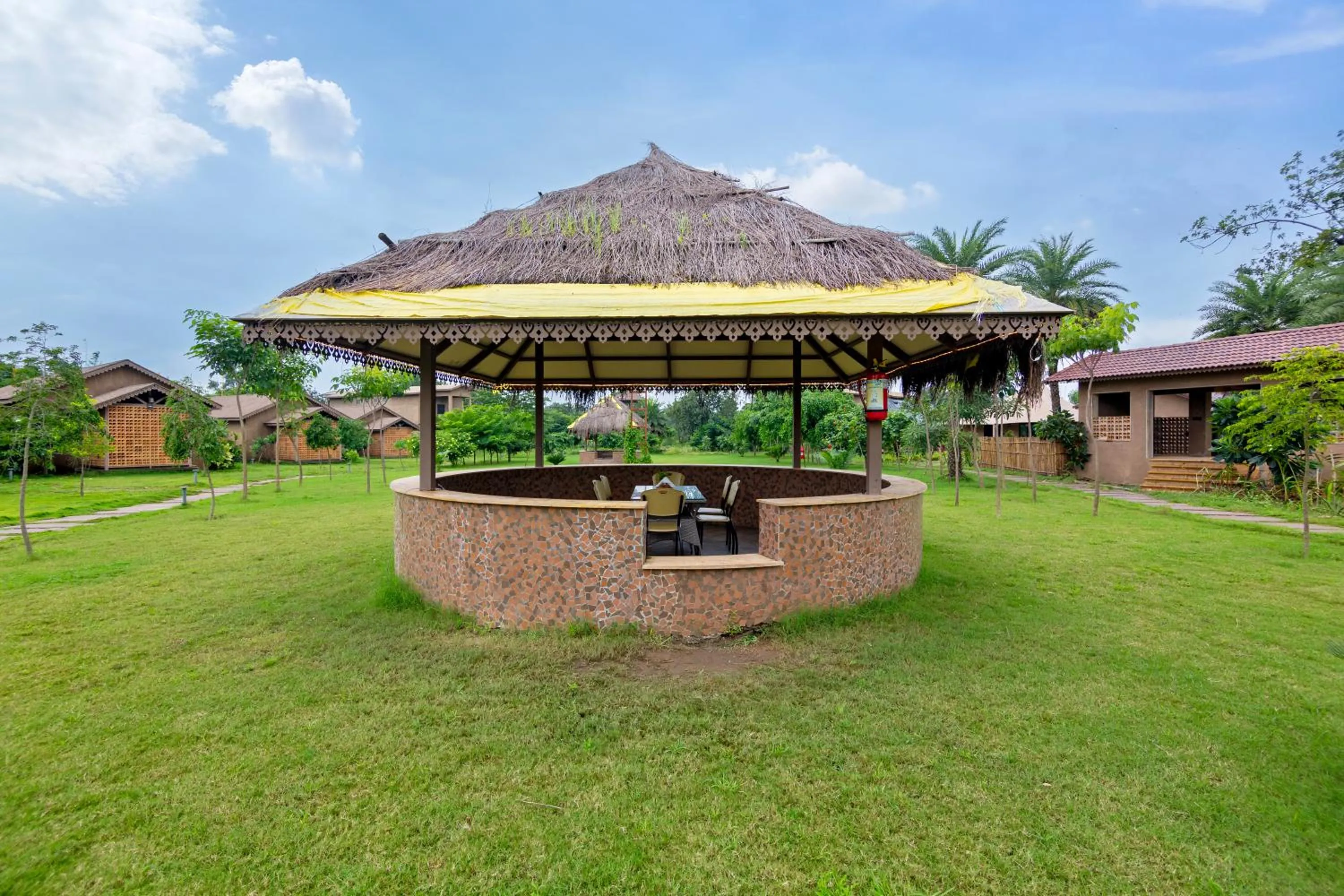 Garden in Sterling Orient Woods Pench