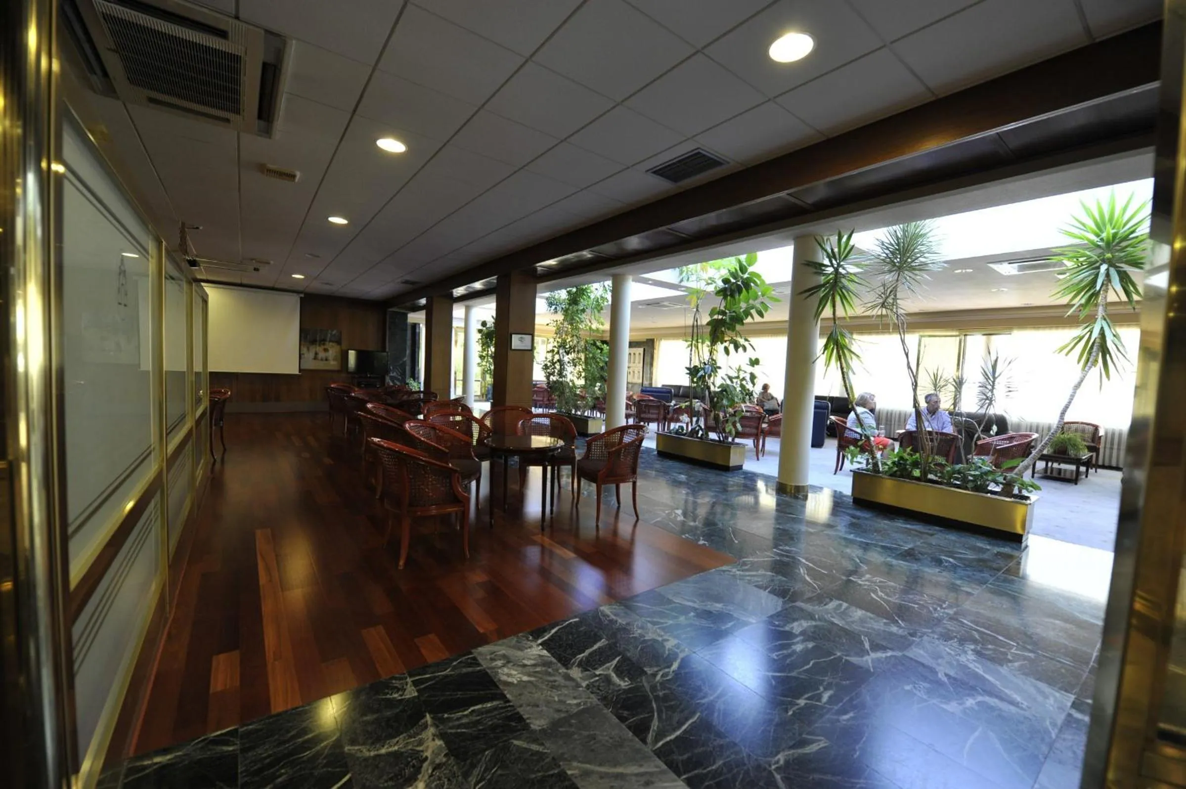 Lounge or bar in Puerta de Segovia