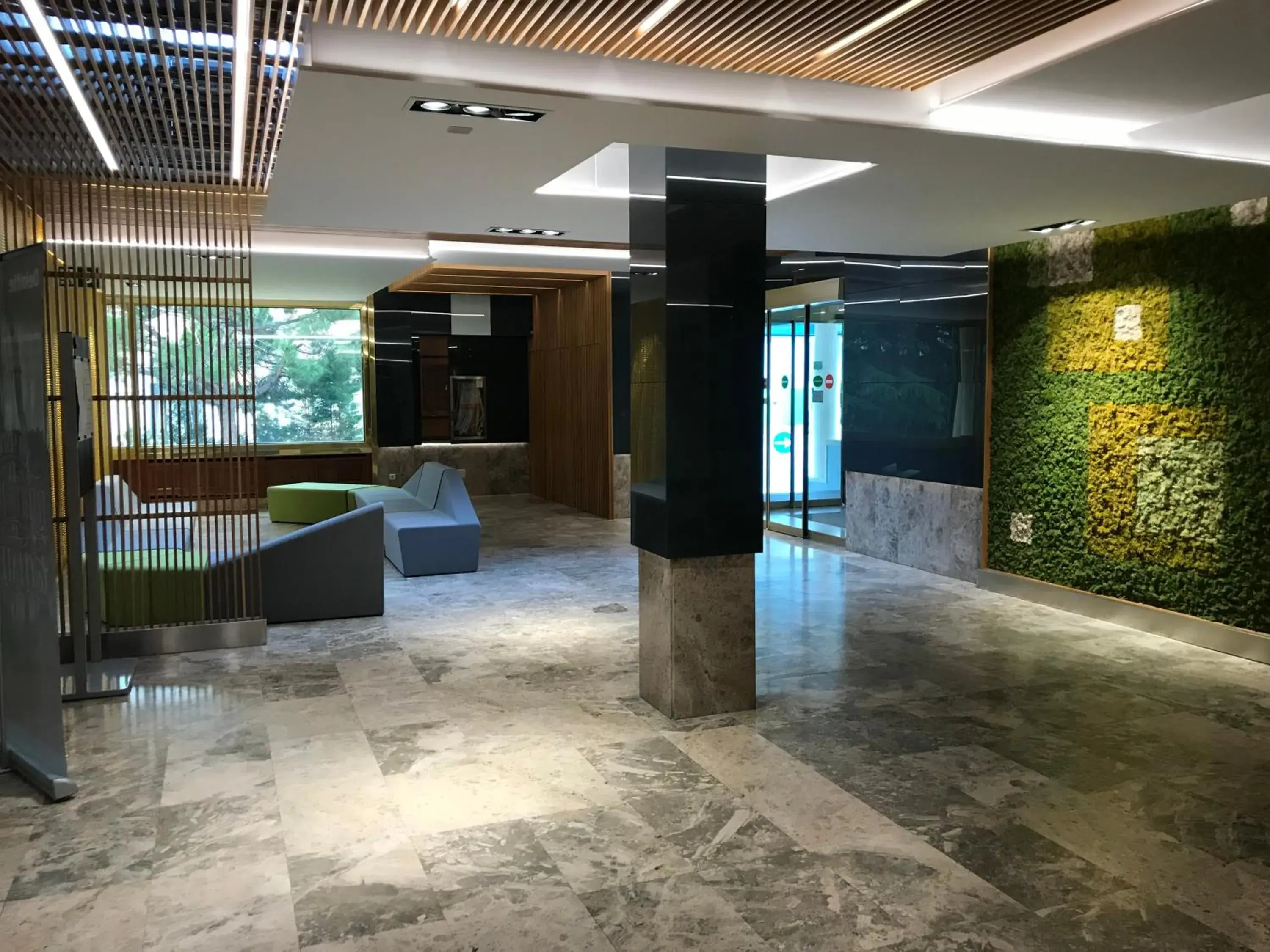 Lobby or reception in Puerta de Segovia Lobby or reception in Puerta de Segovia