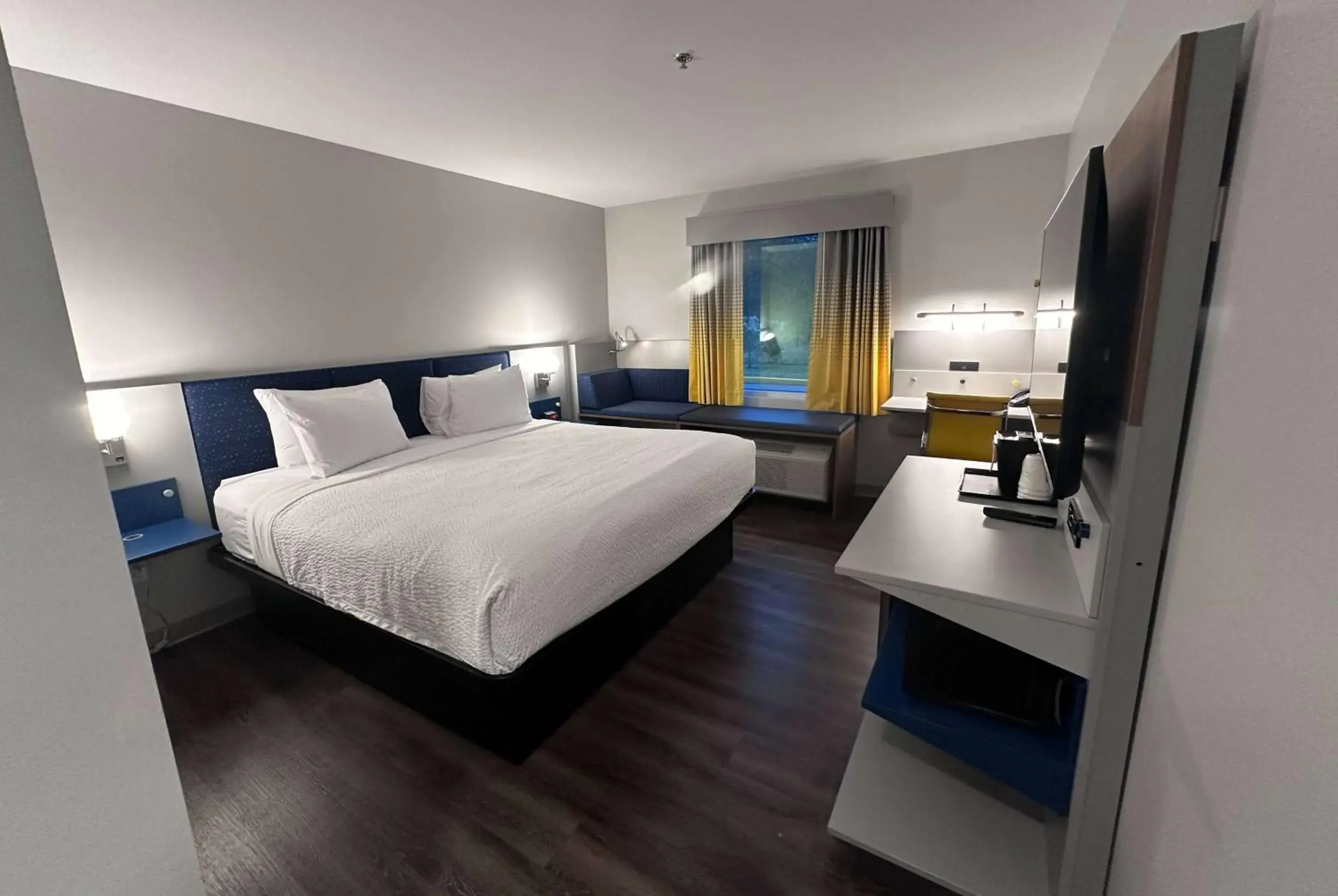 Photo of the whole room in Microtel Inn & Suites by Wyndham Rehoboth Beach Photo of the whole room in Microtel Inn & Suites by Wyndham Rehoboth Beach