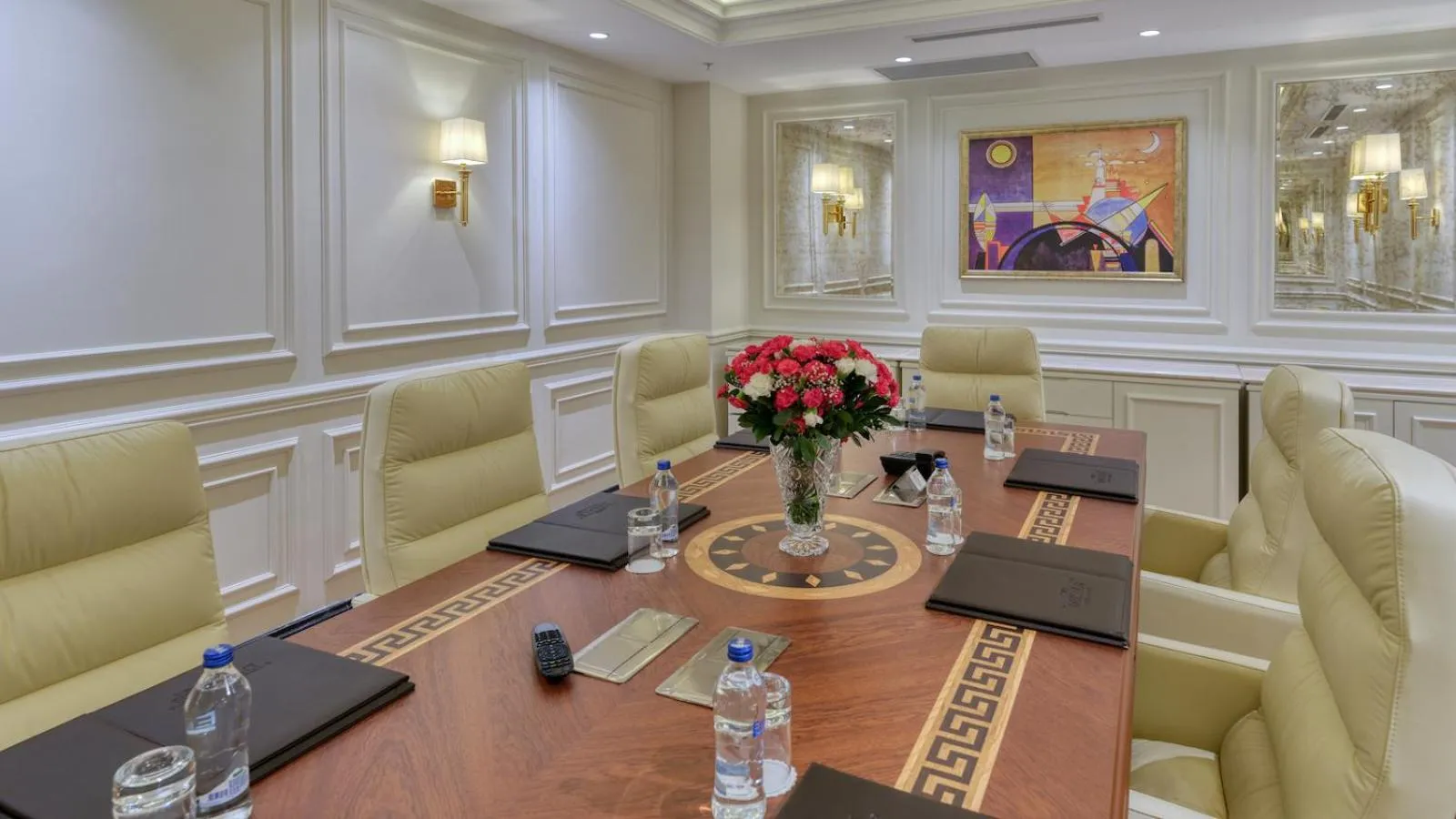 Meeting/conference room in Dekalb Hotel