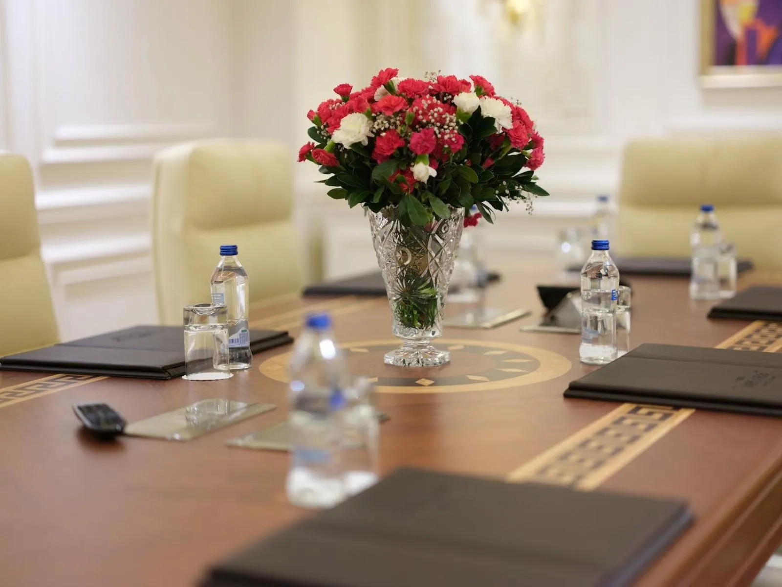 Meeting/conference room in Dekalb Hotel