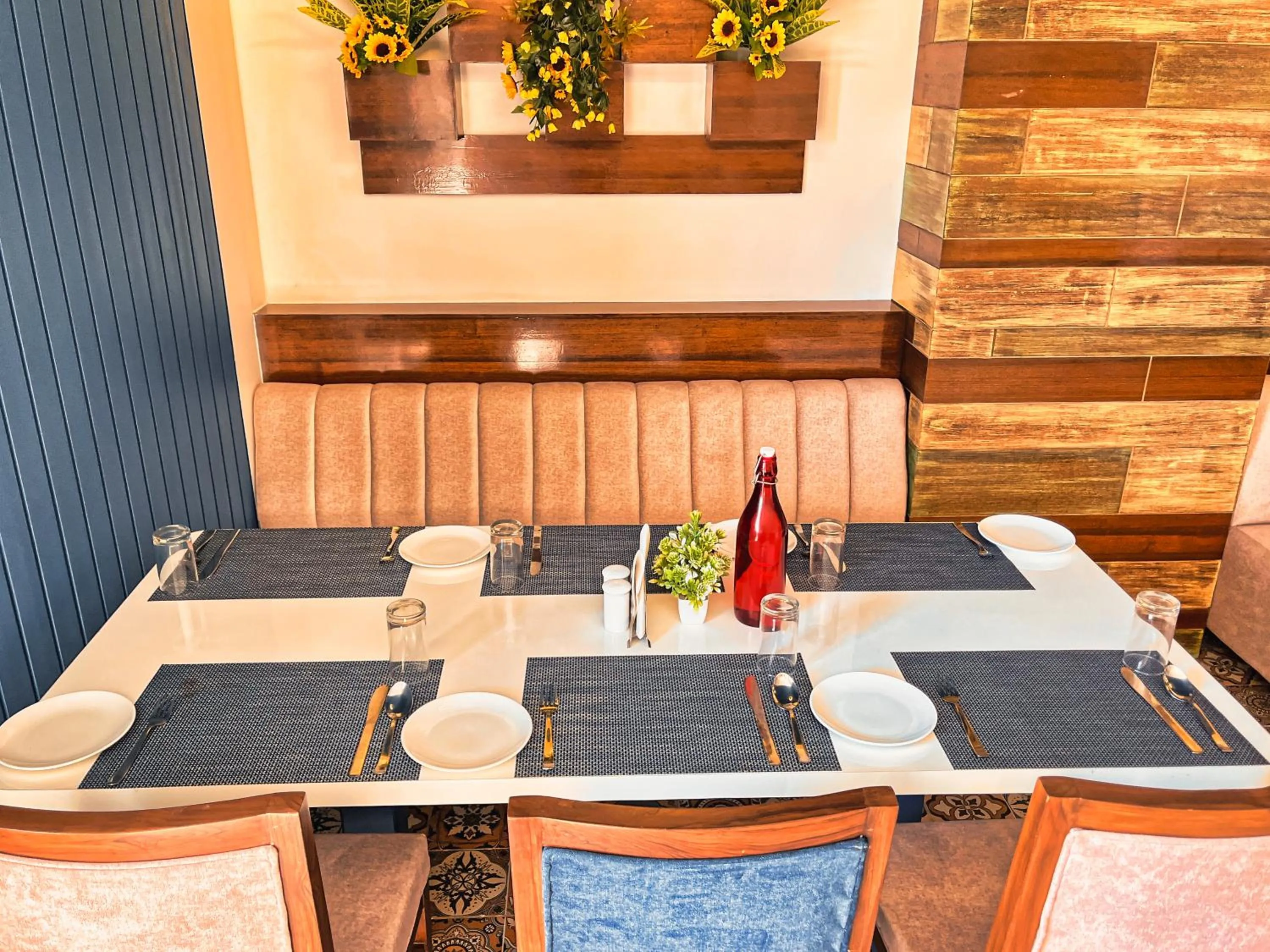 Dining area in Clarks Inn Express Udaipur