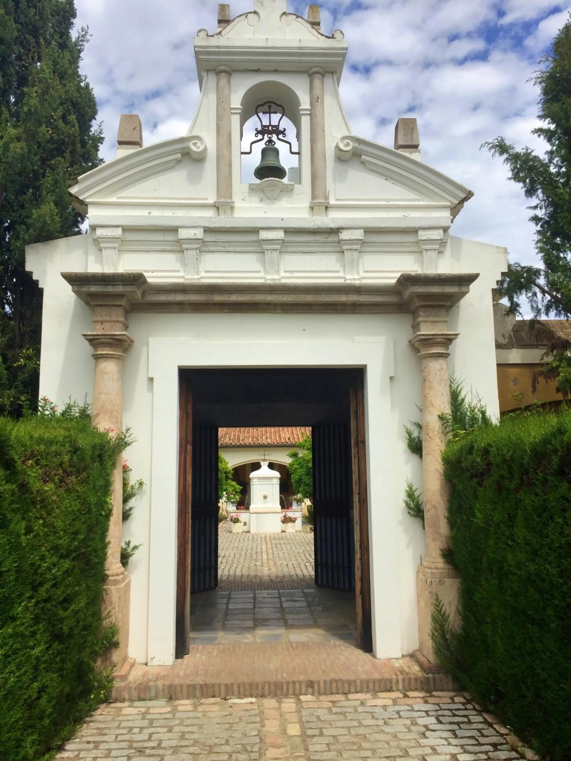 Facade/entrance in Finca Monasterio