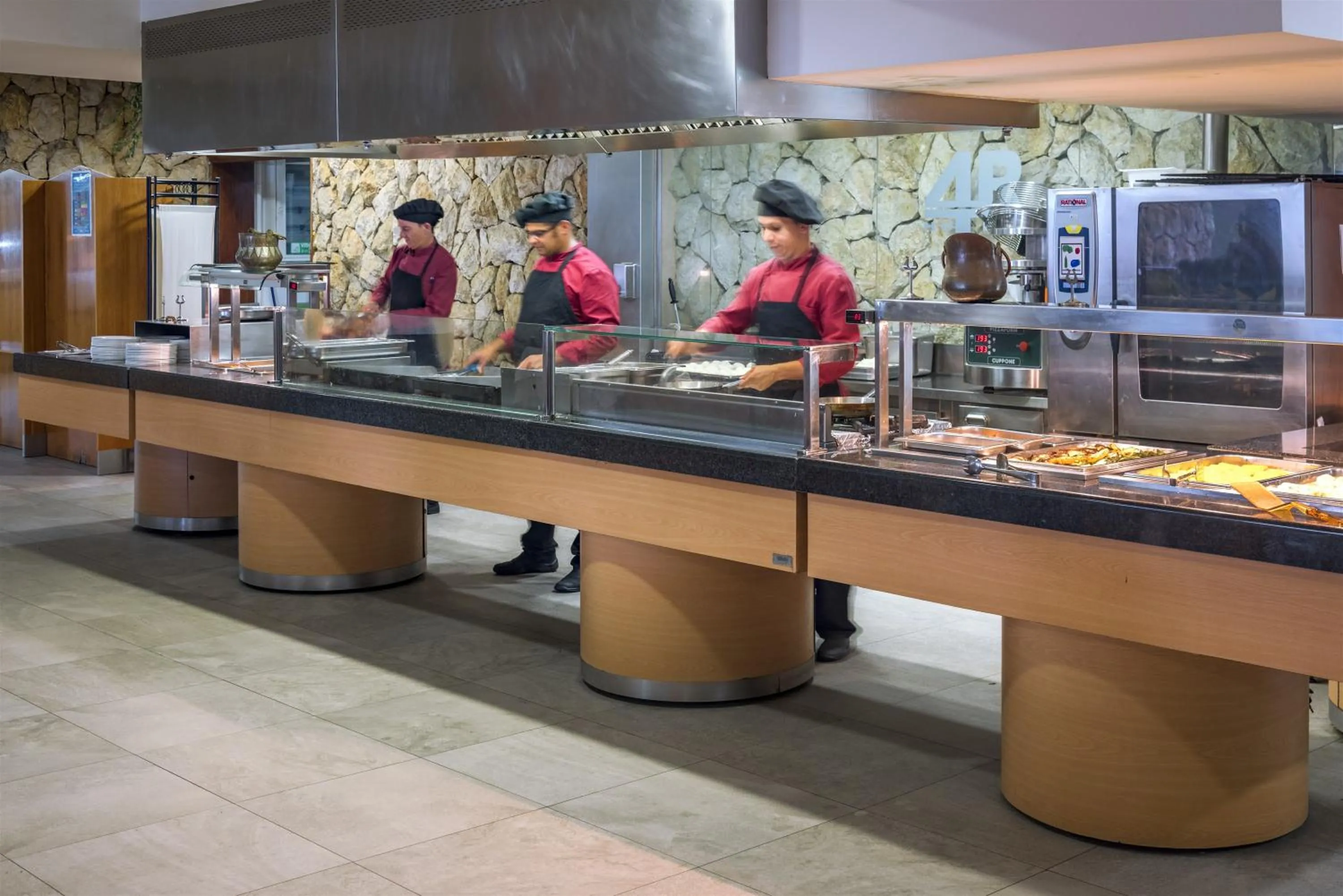 Restaurant/places to eat in 4R Salou Park Resort I