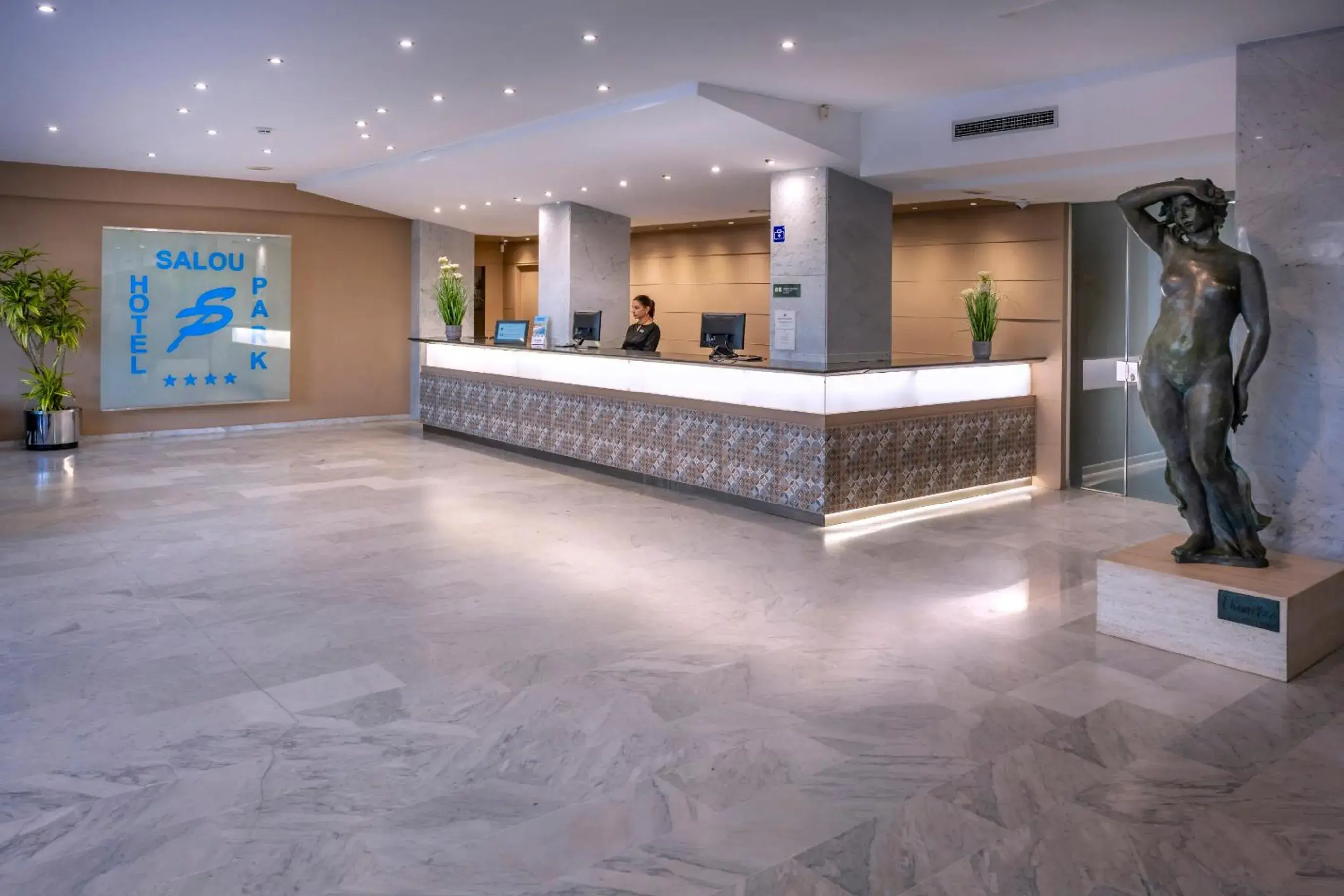 Lobby or reception in 4R Salou Park Resort I Lobby or reception in 4R Salou Park Resort I