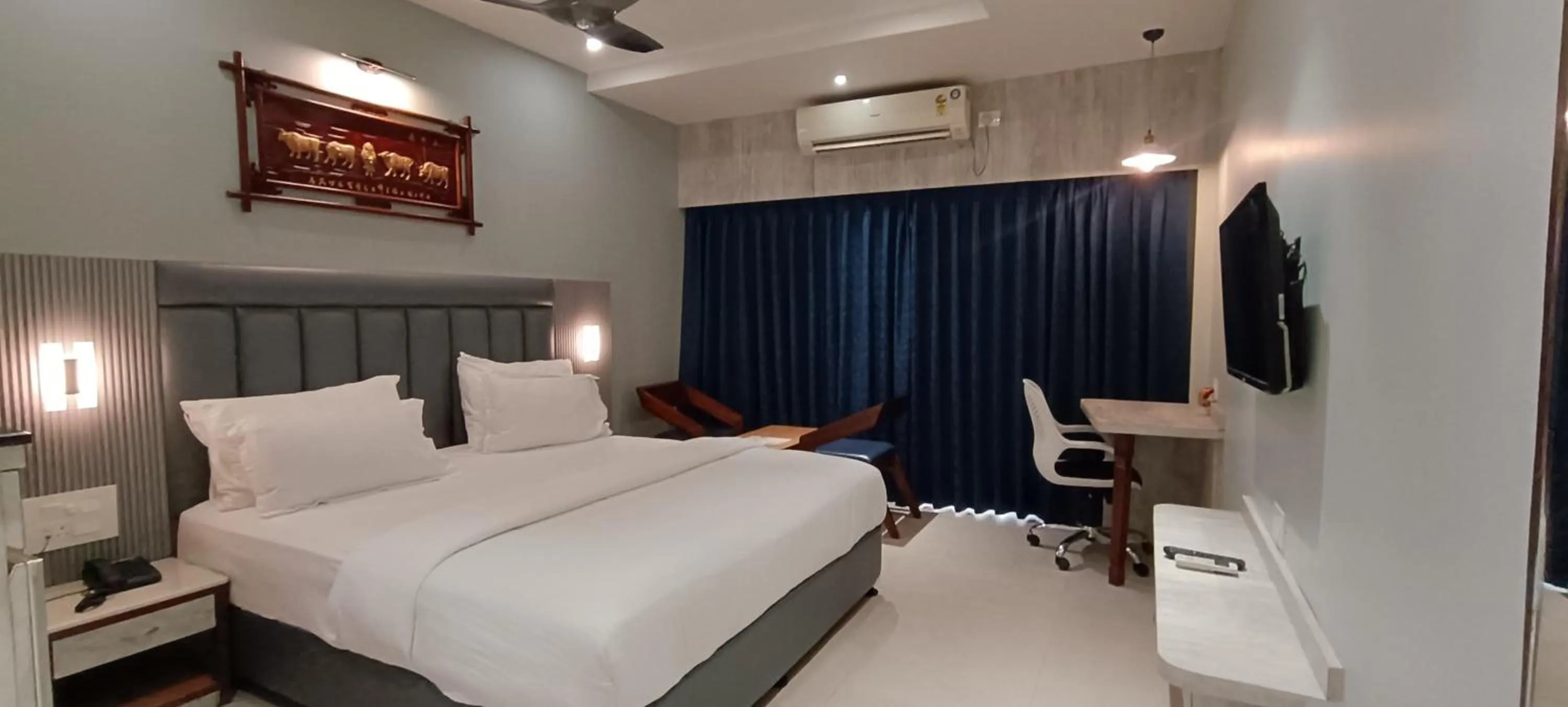 Bedroom, Bed in Hotel Lee Garden Near to Blue Flag Beach 500 Mtrs
