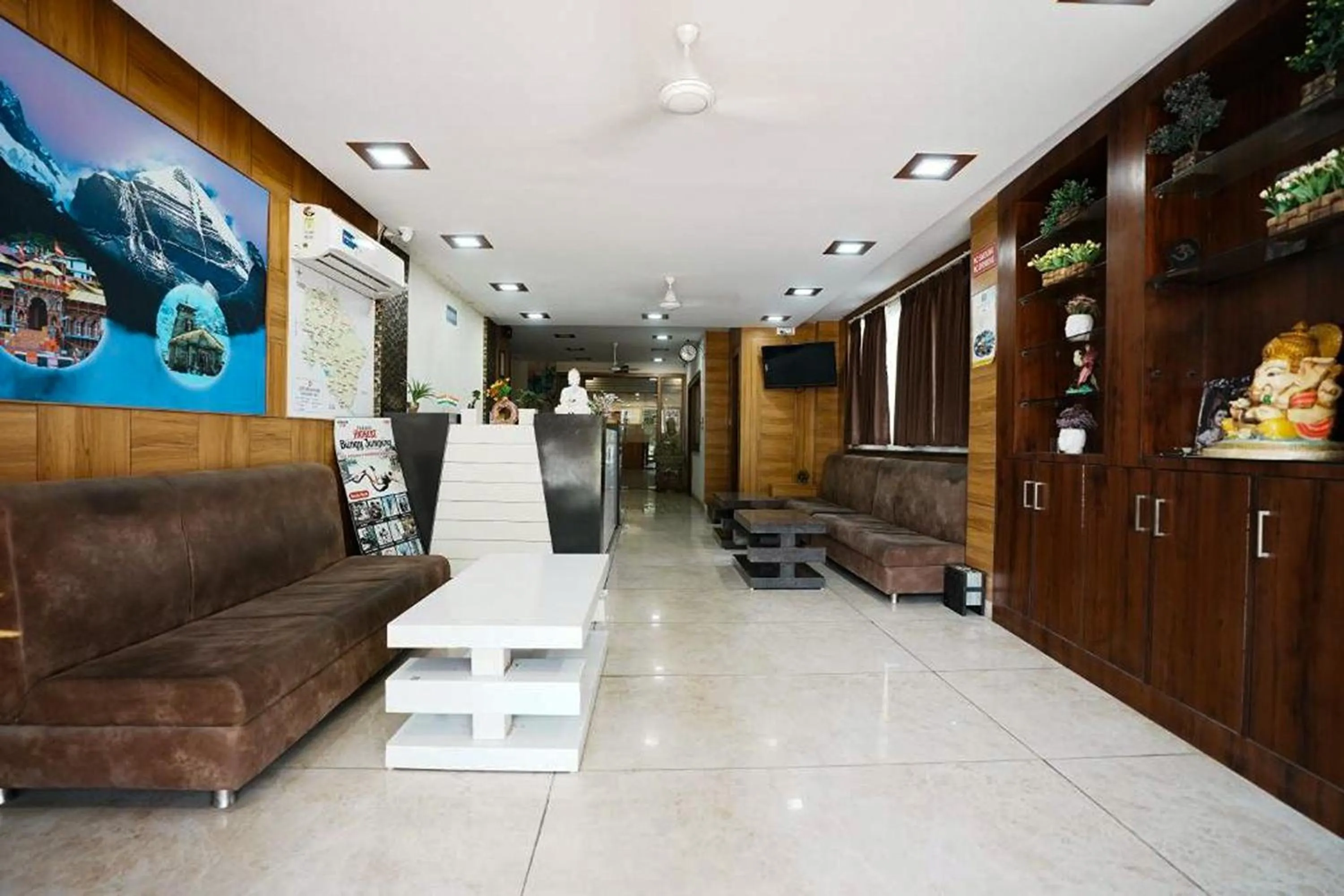 Lobby or reception in Hotel The 7 Seas