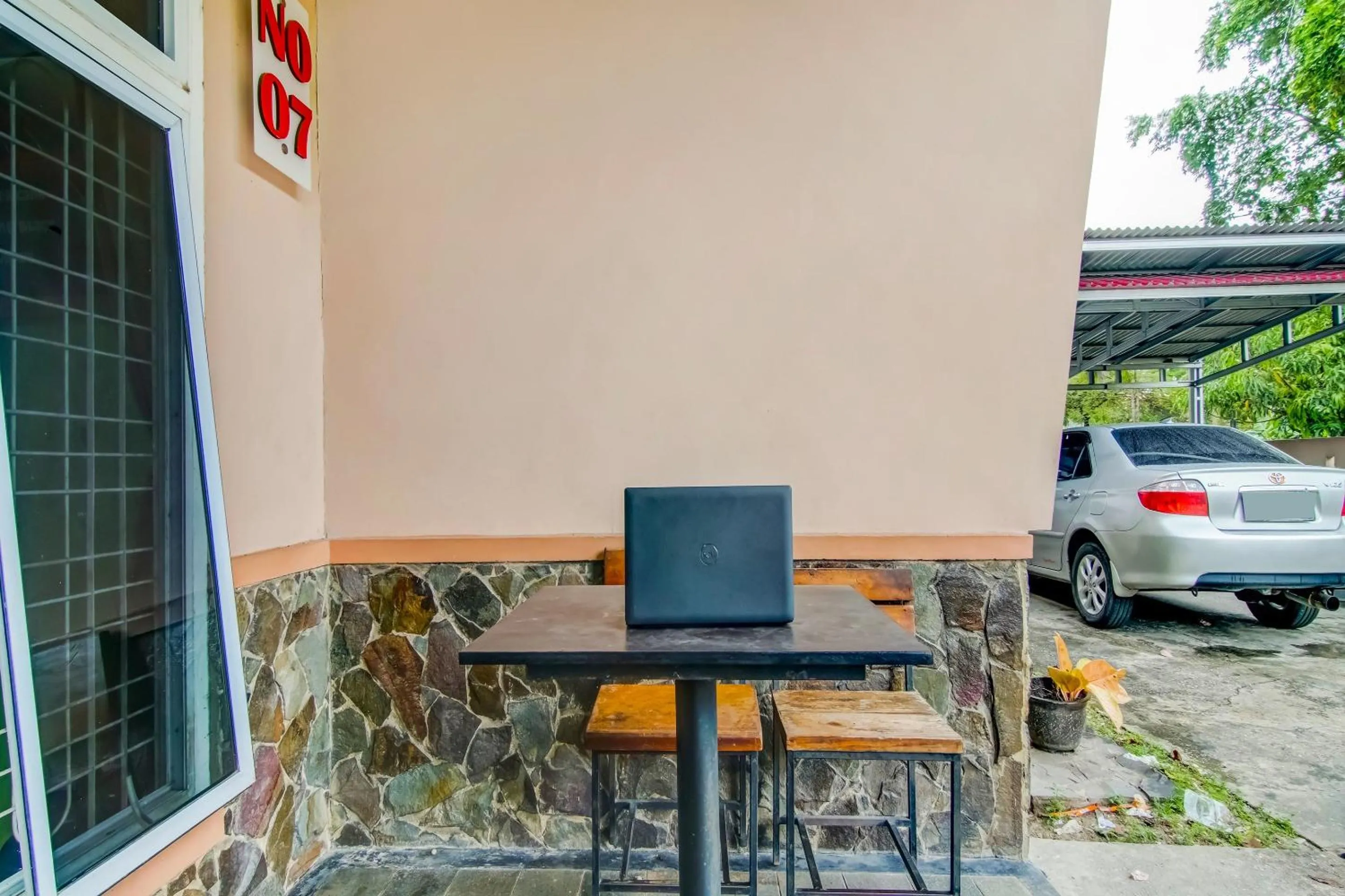 Lobby or reception in Hotel O Nayla Homestay Syariah Near Koro Koro Panam, Karaoke, Pool, & Cafe