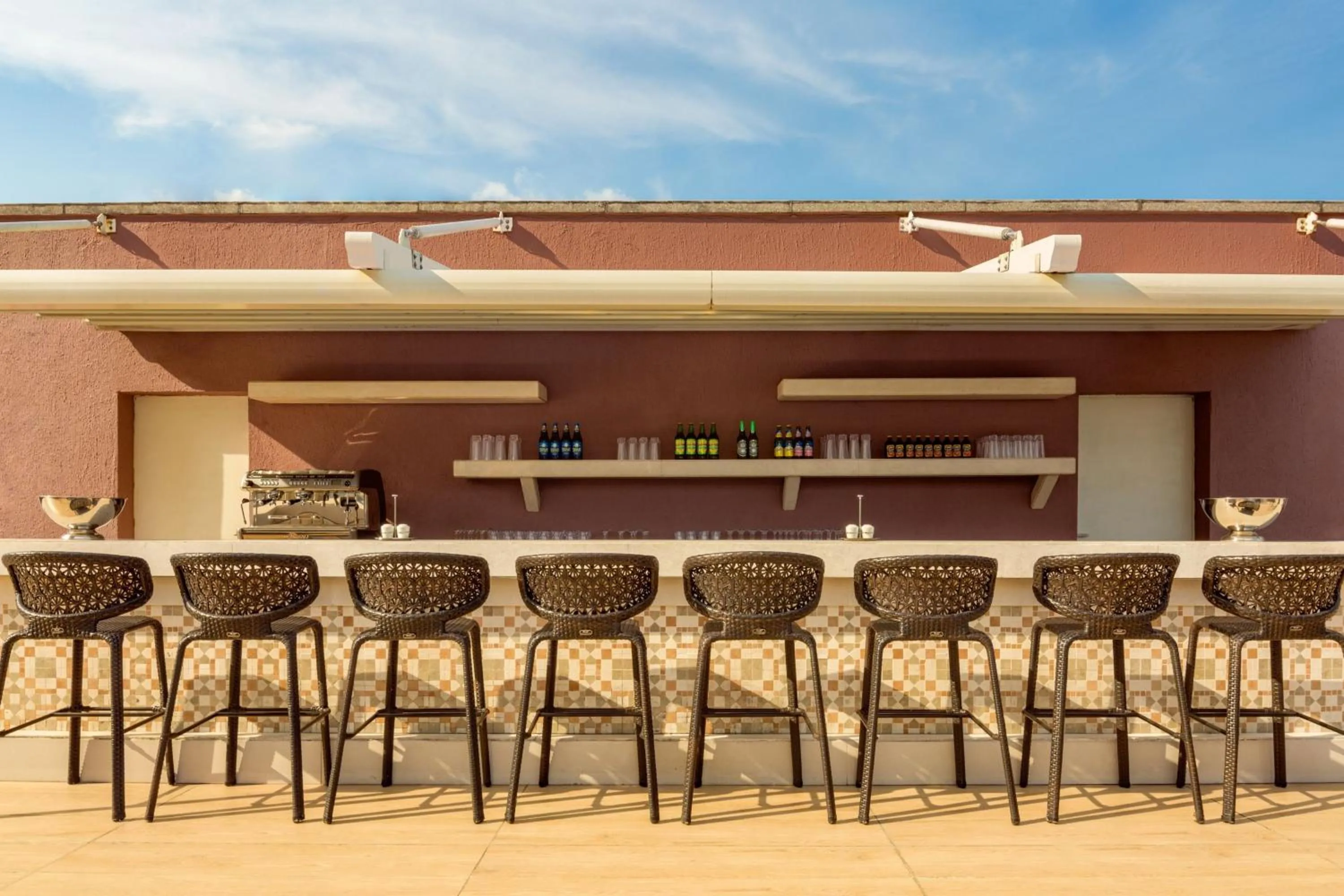 Lounge or bar in Four Points by Sheraton Ikot Ekpene