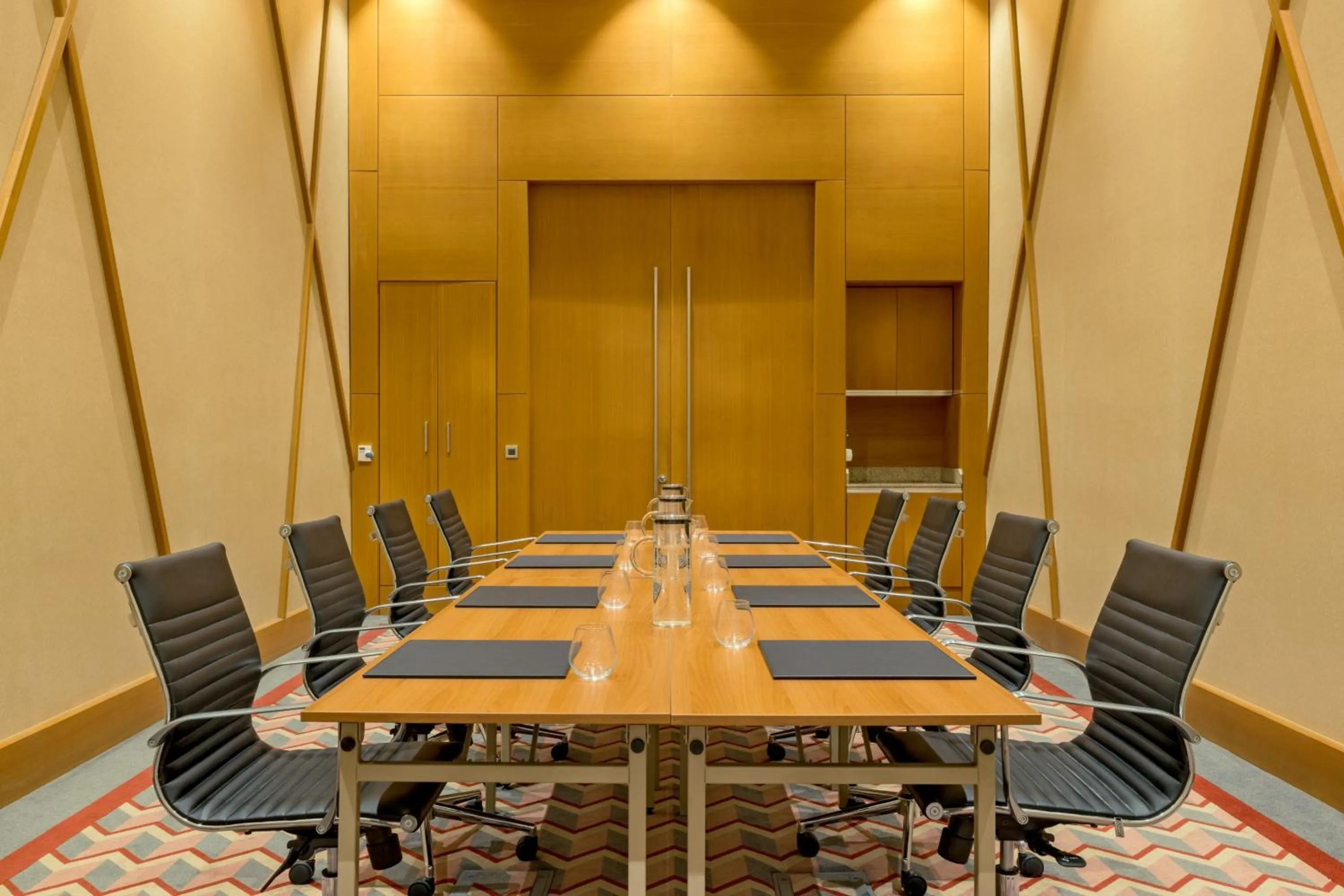 Meeting/conference room in Four Points by Sheraton Ikot Ekpene