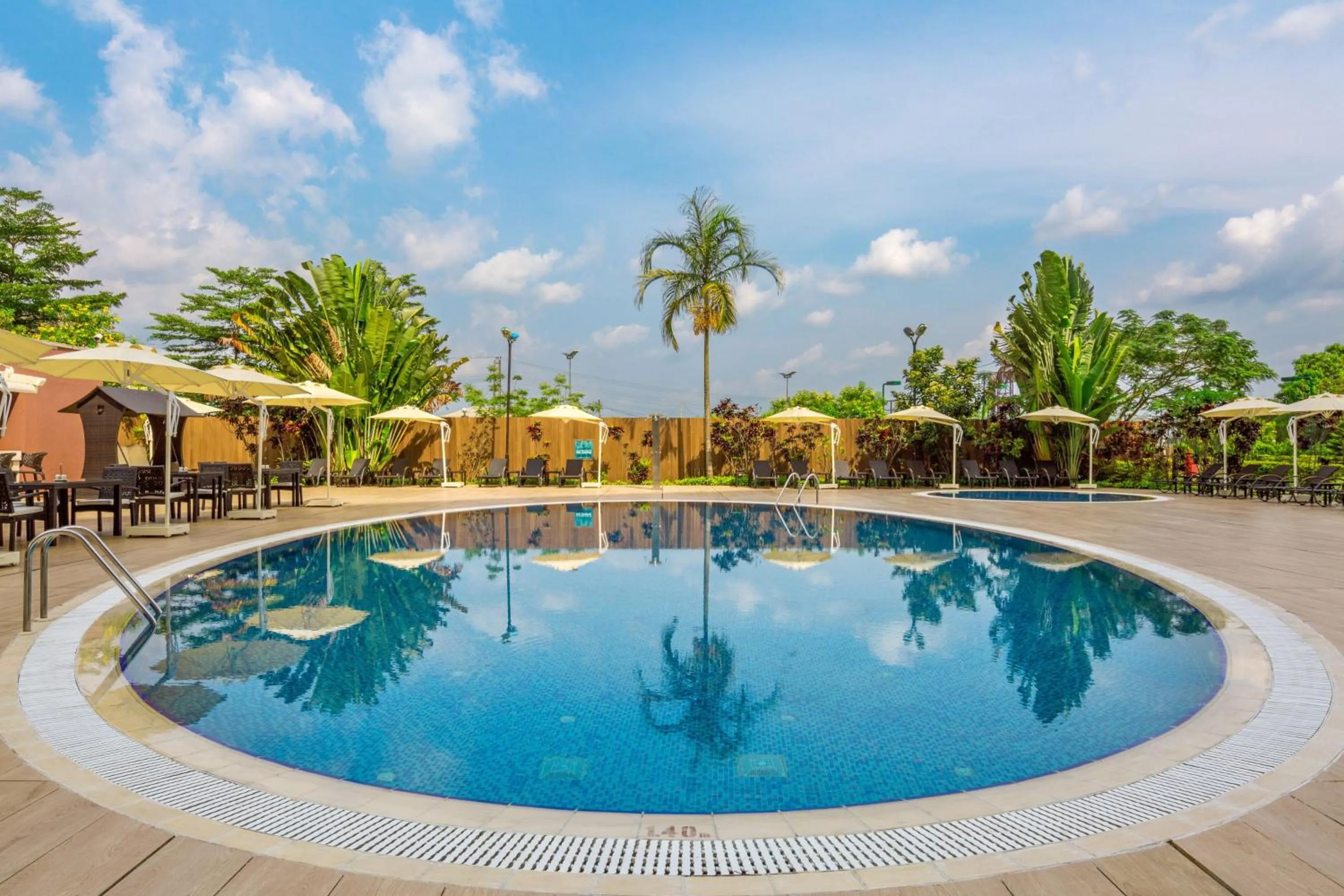 Swimming pool in Four Points by Sheraton Ikot Ekpene