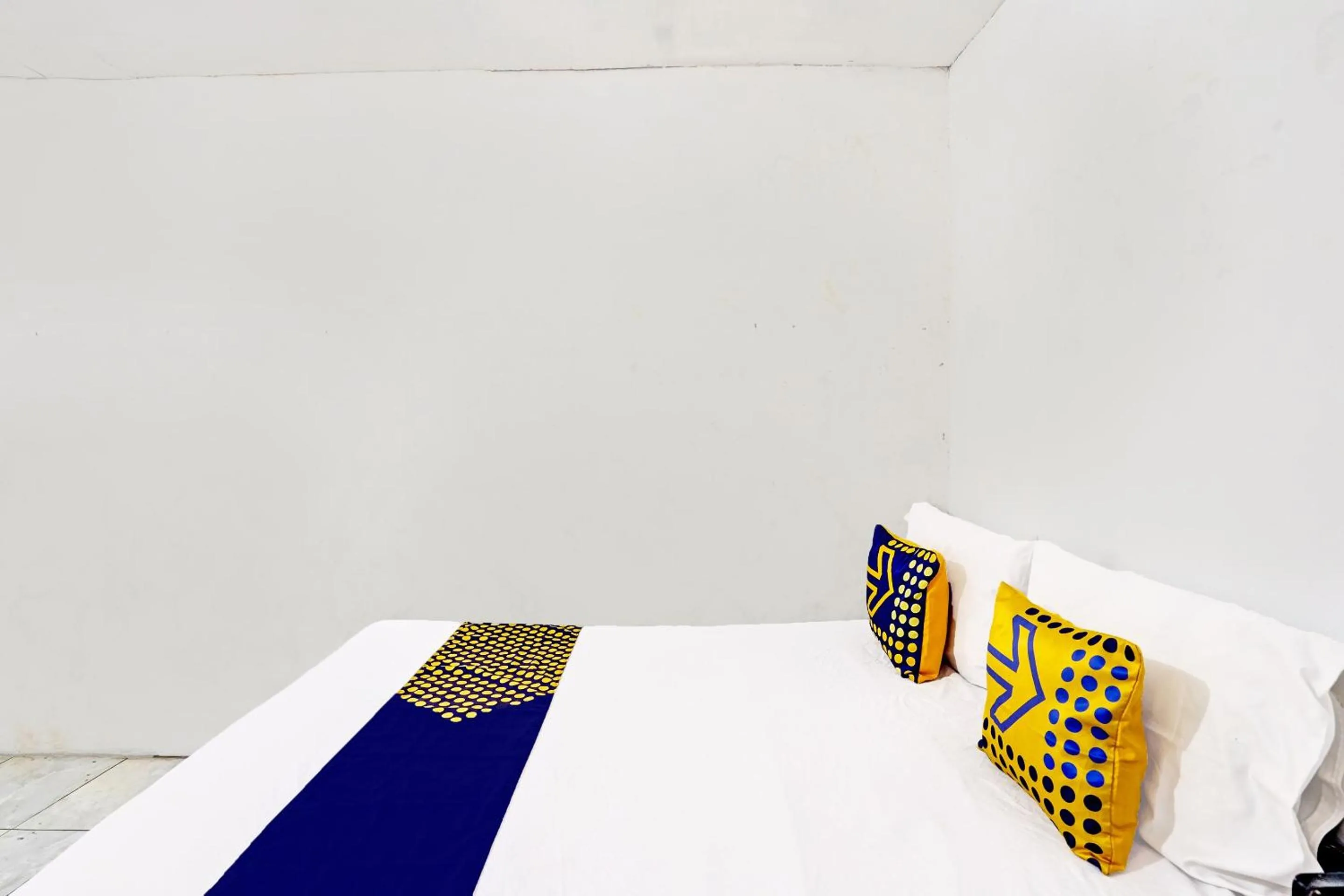 Bedroom, Bed in Hotel O Sidomulyo Kost Syariah