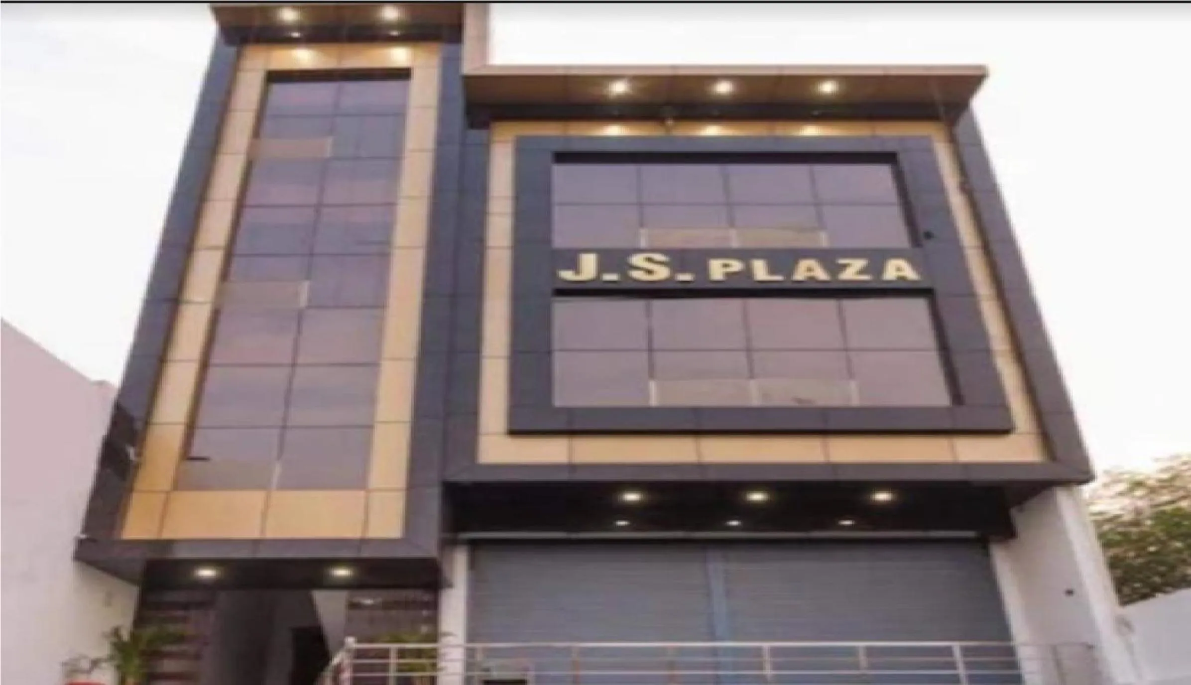 Hotel J.S. Plaza By WB Inn