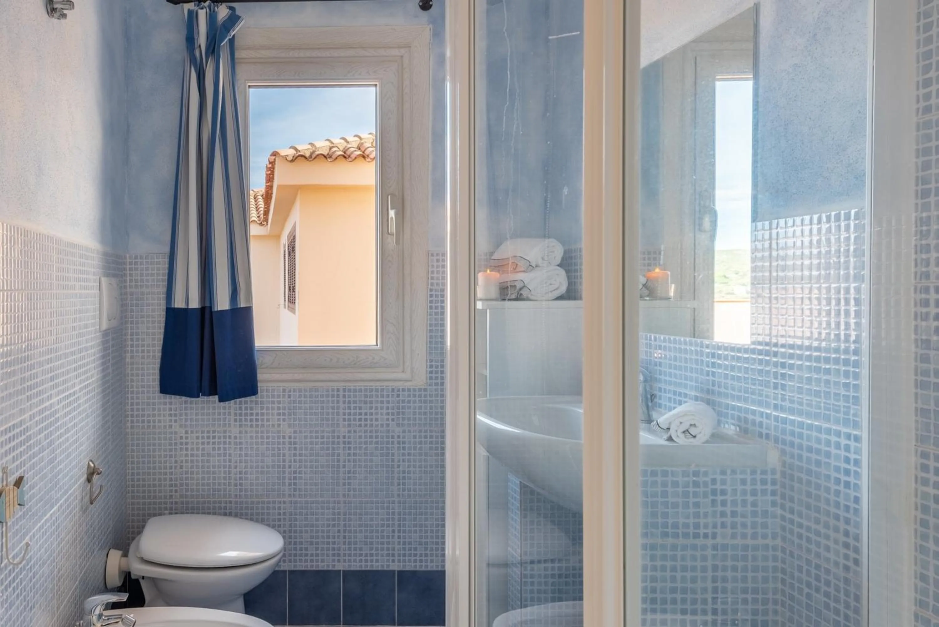 Bathroom in Residence a Golfo di Marinella a 450 mt dal mare