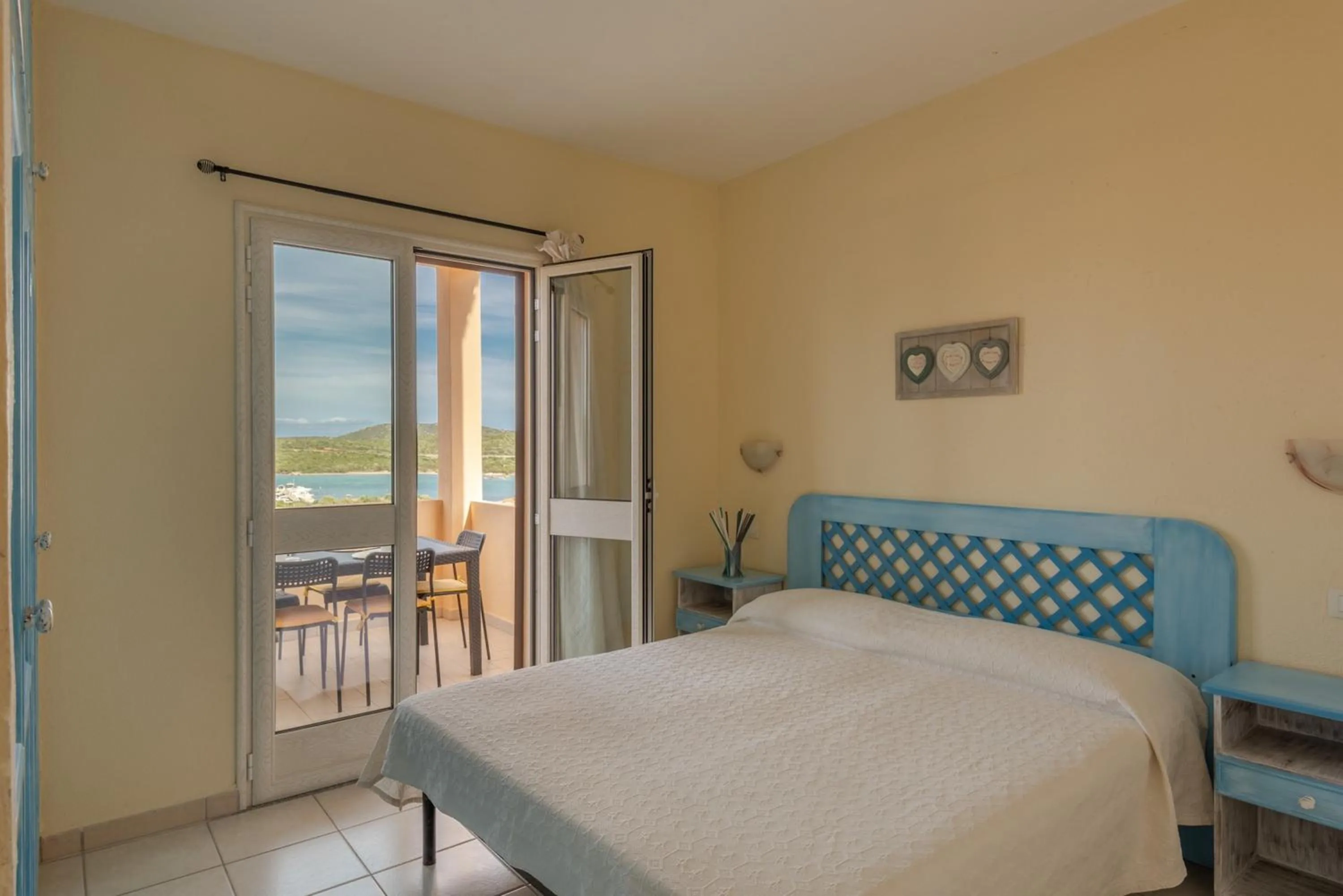 Bedroom, Bed in Residence a Golfo di Marinella a 450 mt dal mare