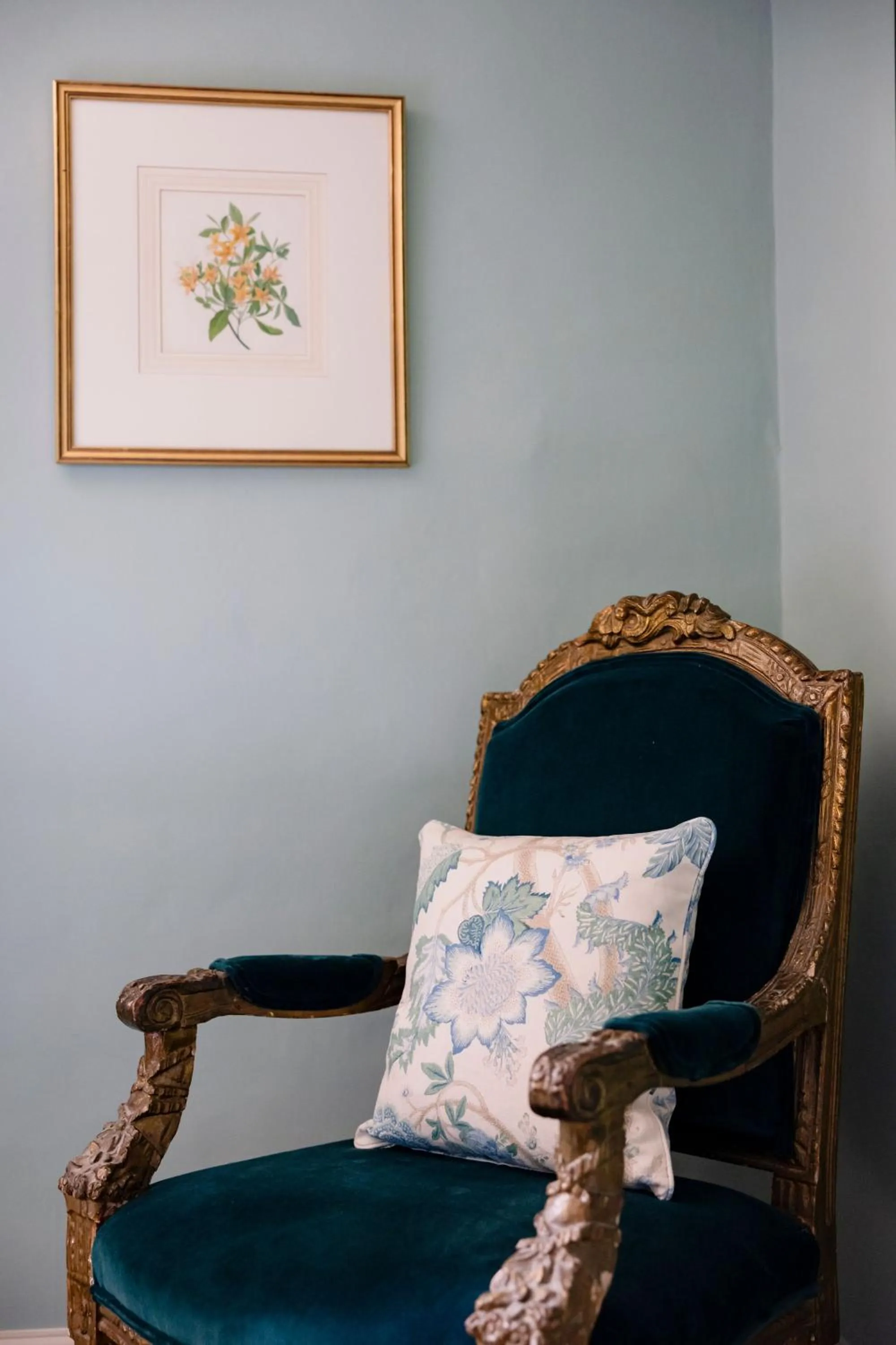 Decorative detail in The Crown, Bildeston