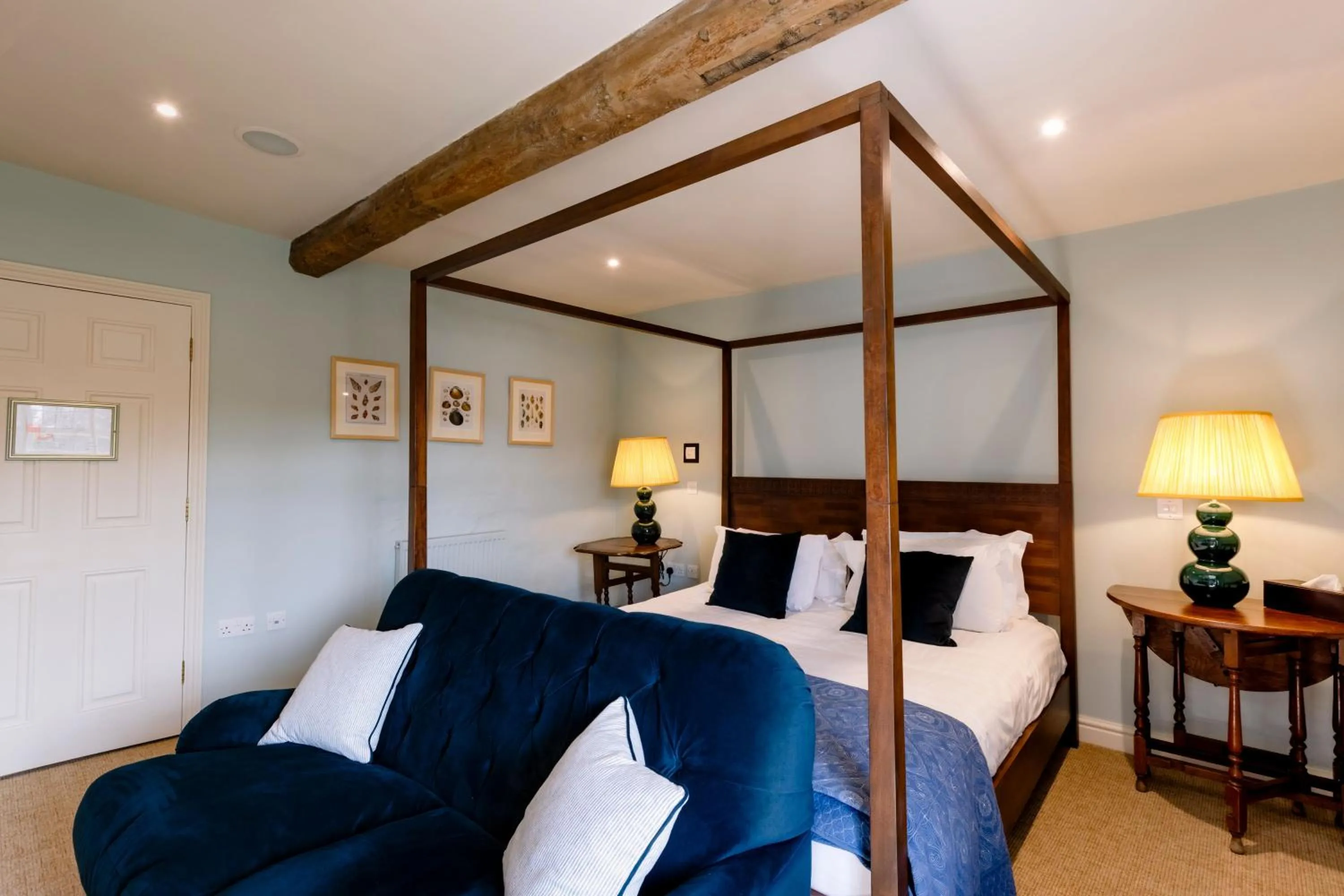 Bed in The Crown, Bildeston